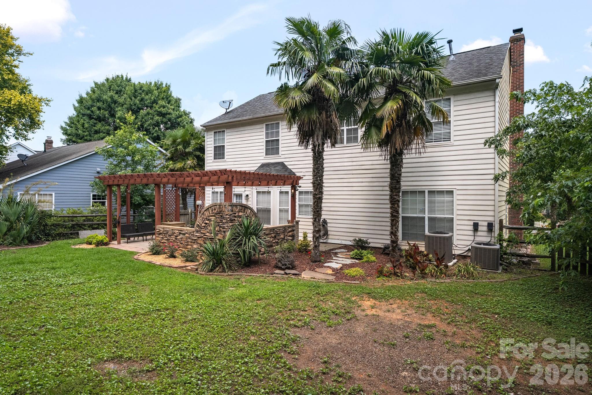 6813 Neuhoff Lane — Charlotte