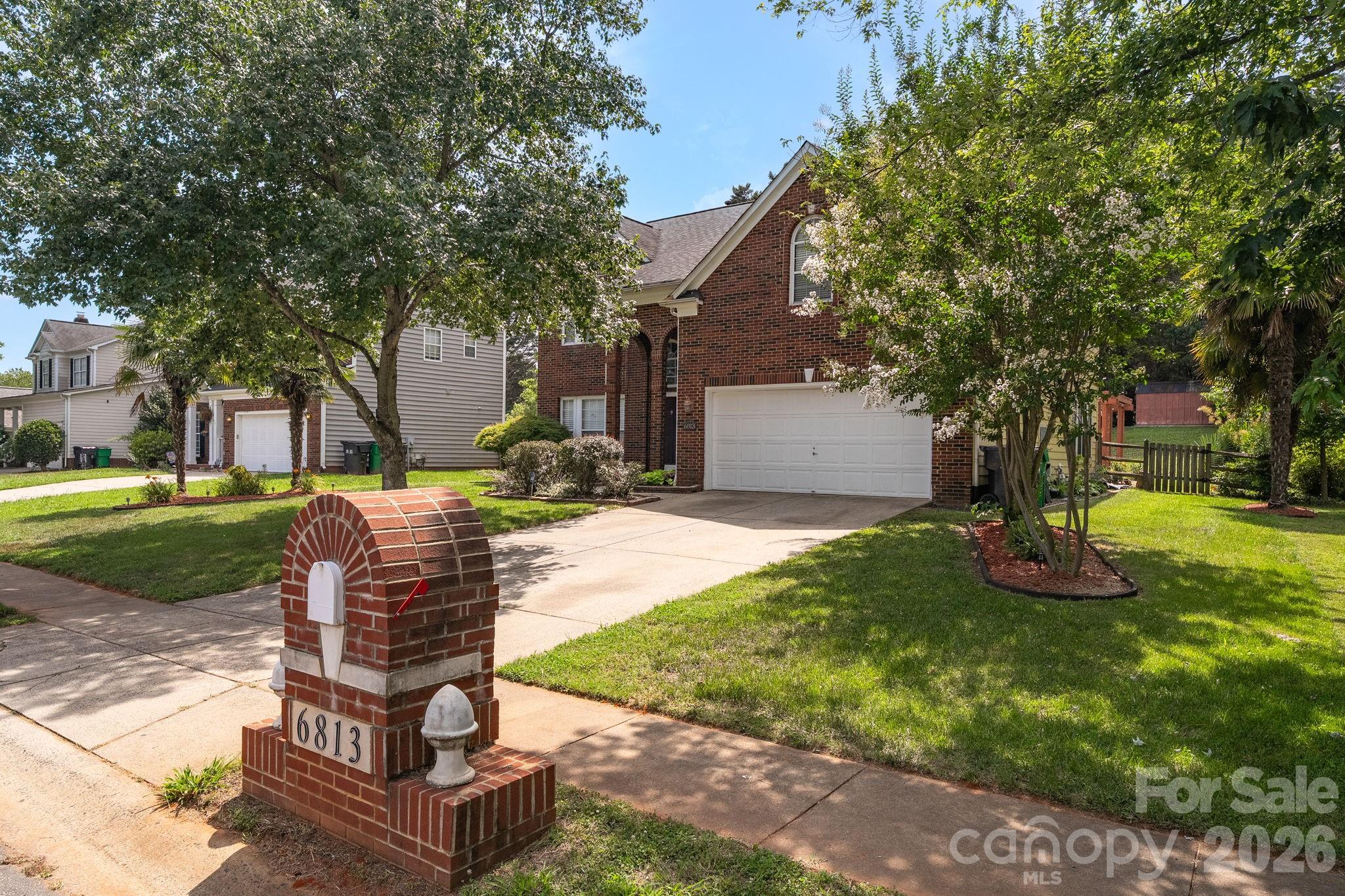 6813 Neuhoff Lane — Charlotte