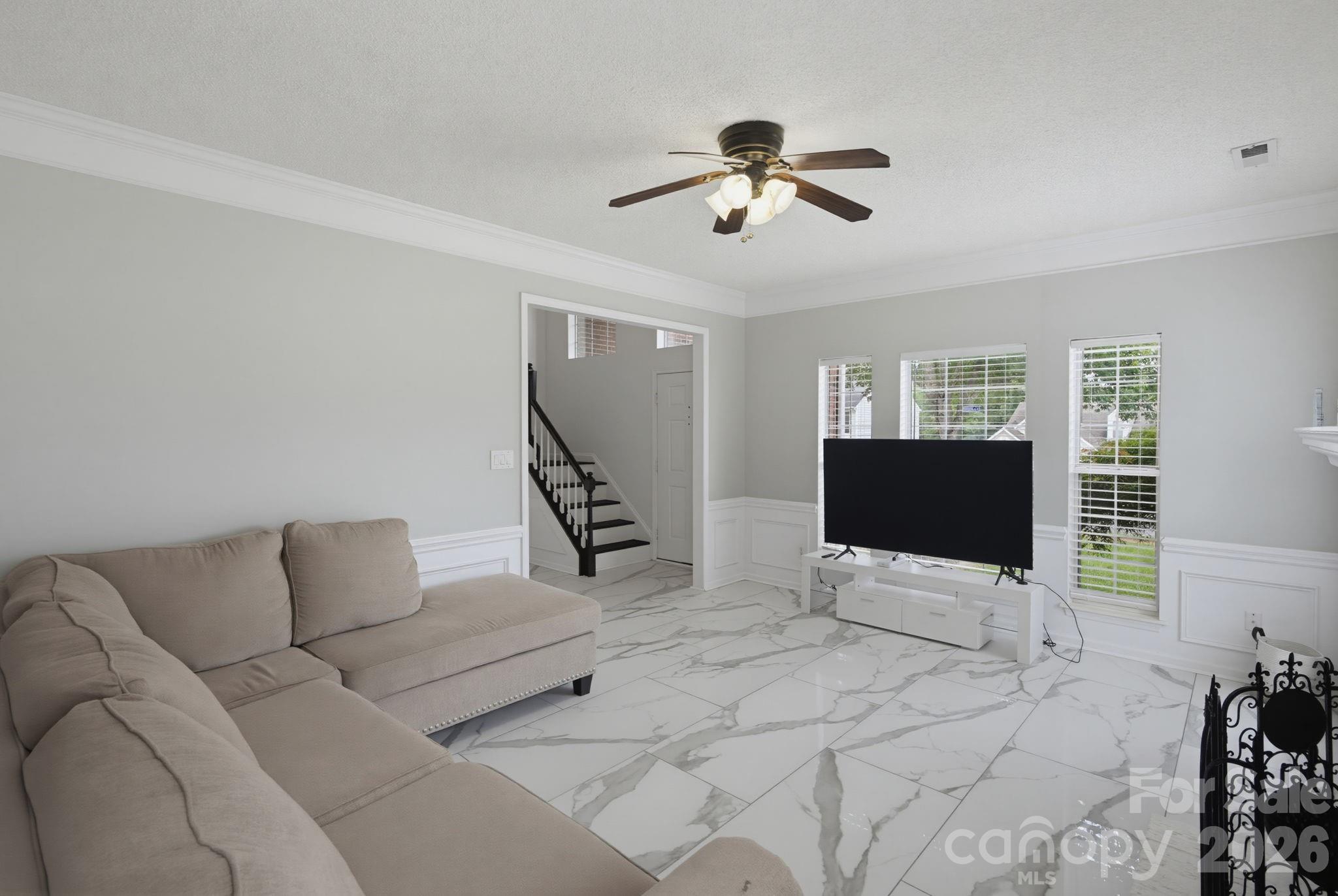 6813 Neuhoff Lane — Charlotte