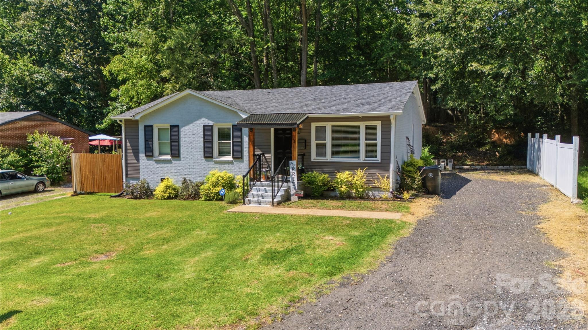 131 Hickory Lane — York