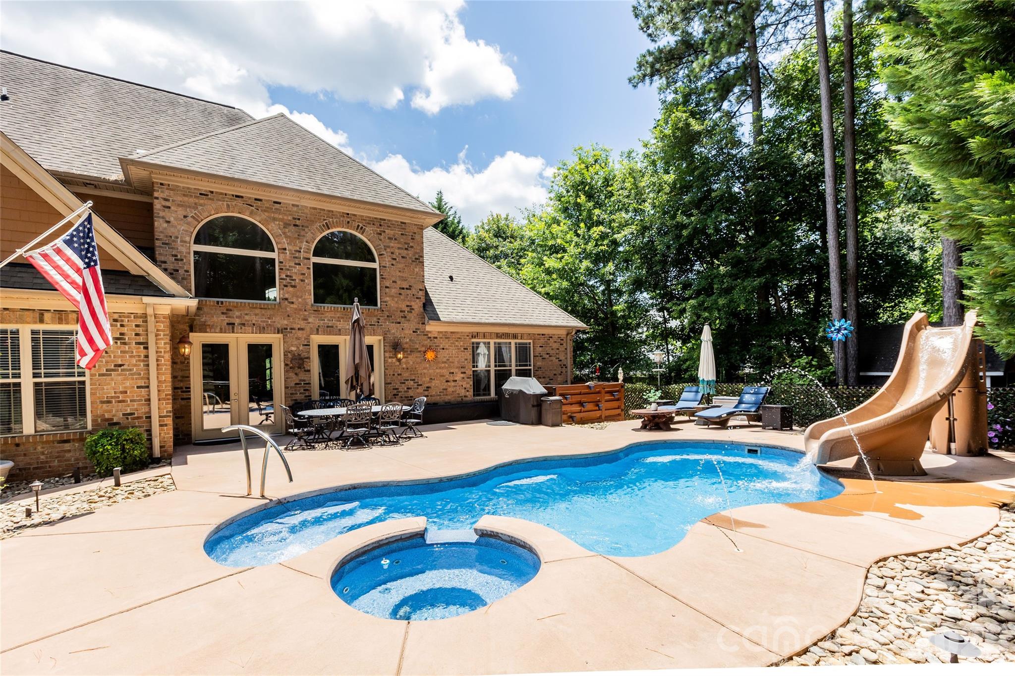 139 Waterbury Drive — Mooresville