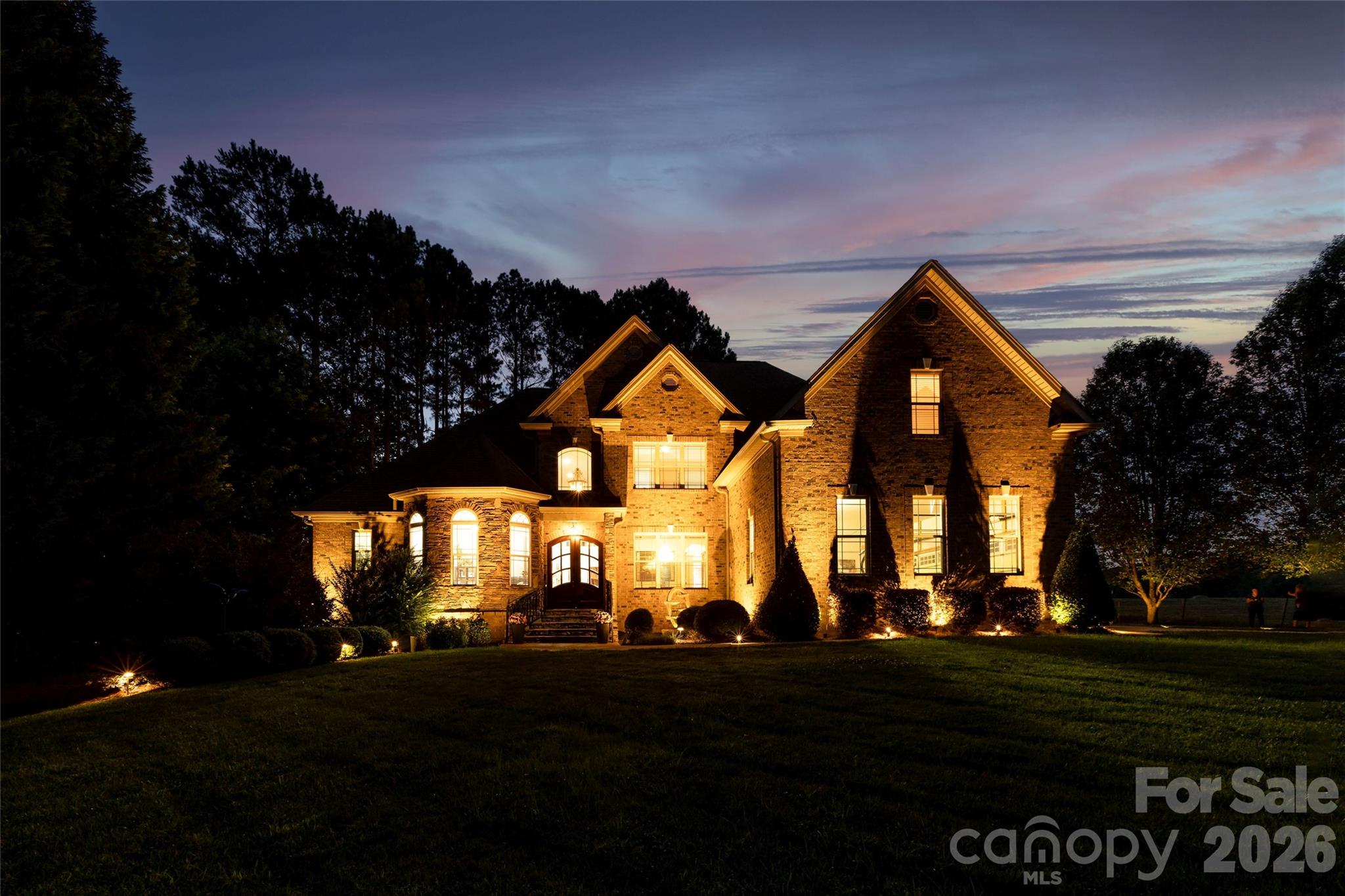 139 Waterbury Drive — Mooresville