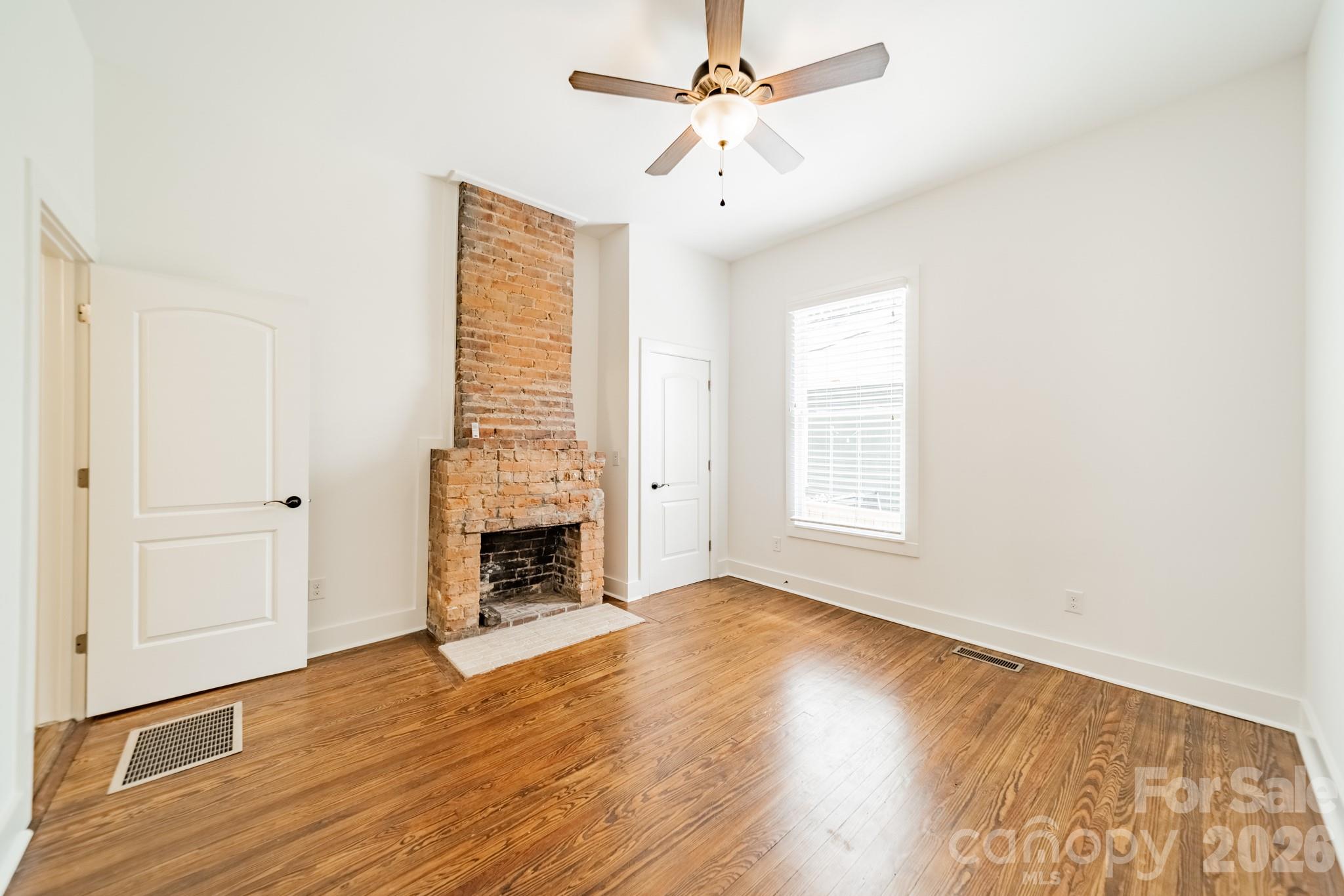 219 W Park Avenue — Charlotte