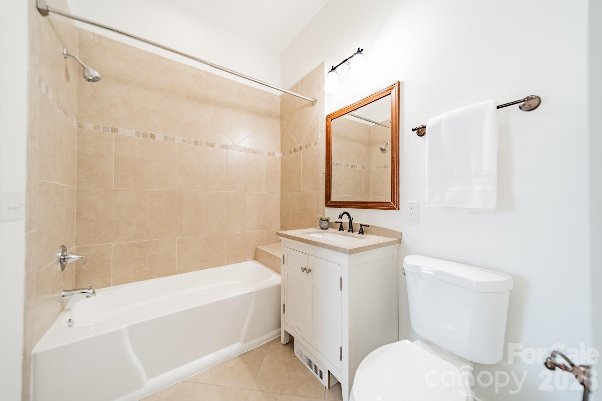 219 W Park Avenue — Charlotte