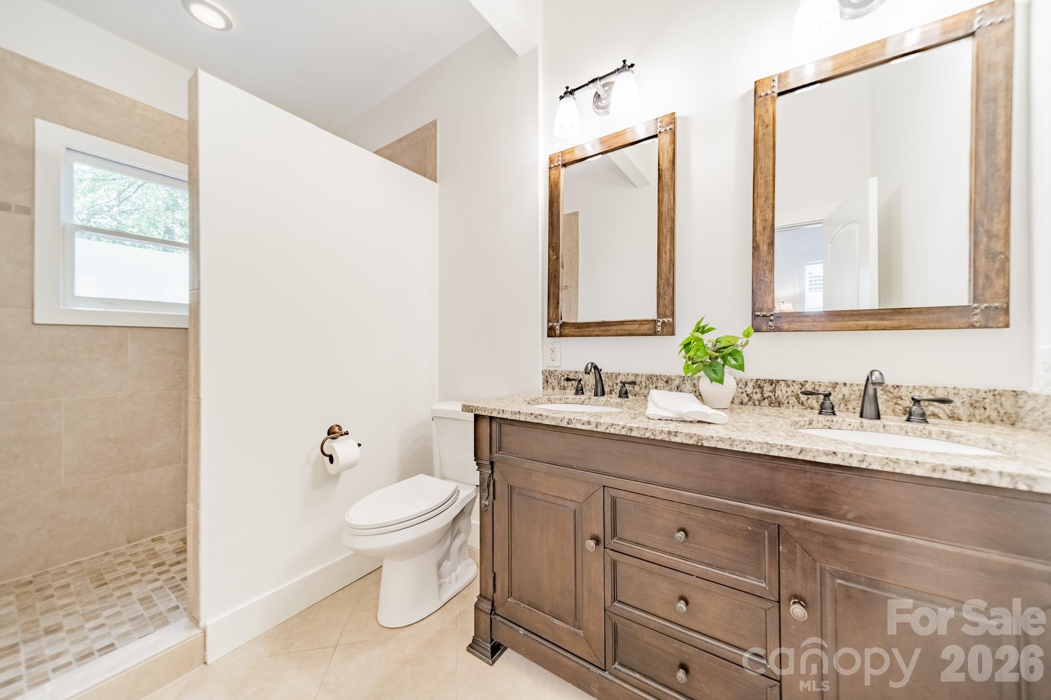 219 W Park Avenue — Charlotte