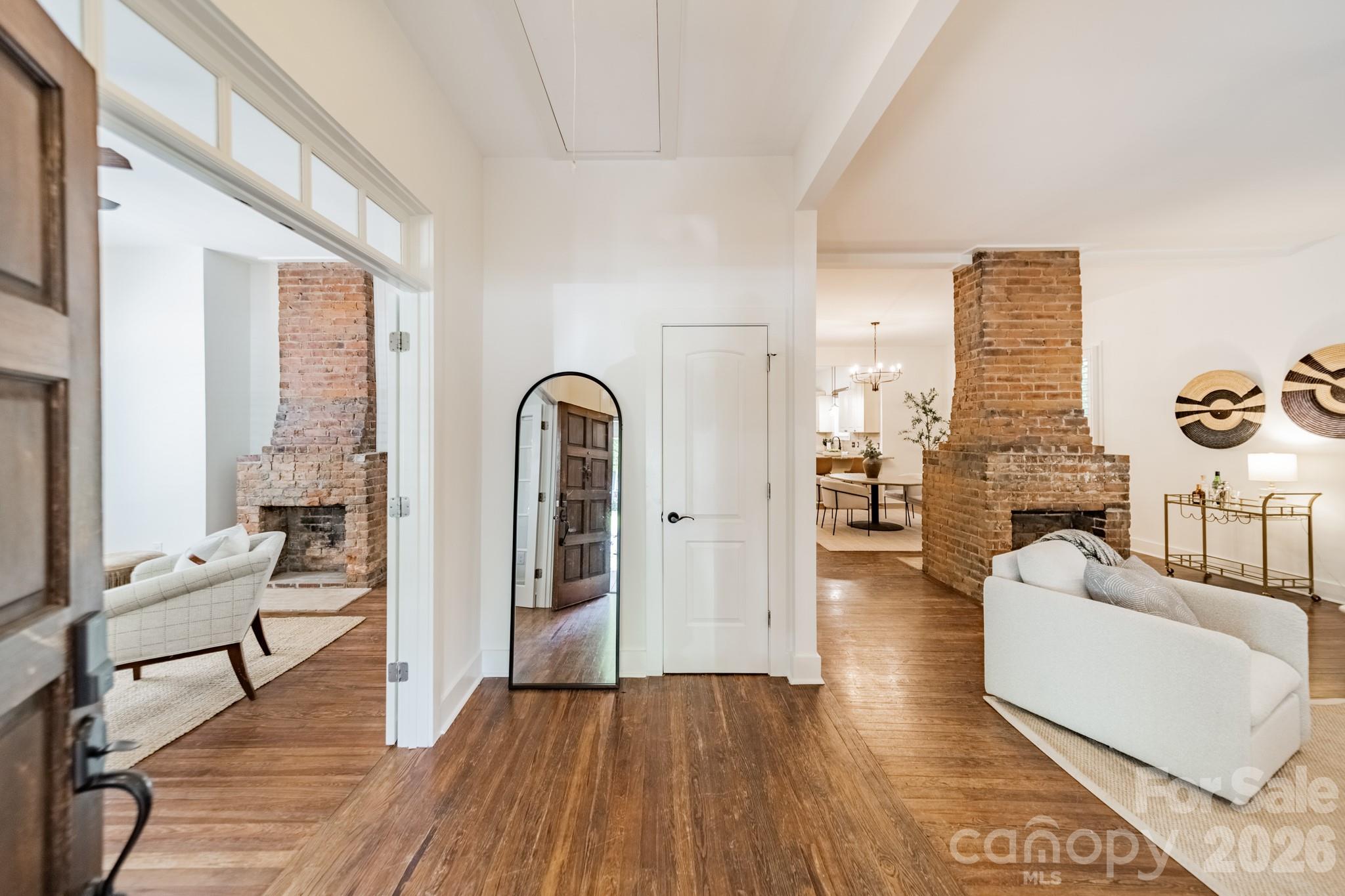 219 W Park Avenue — Charlotte