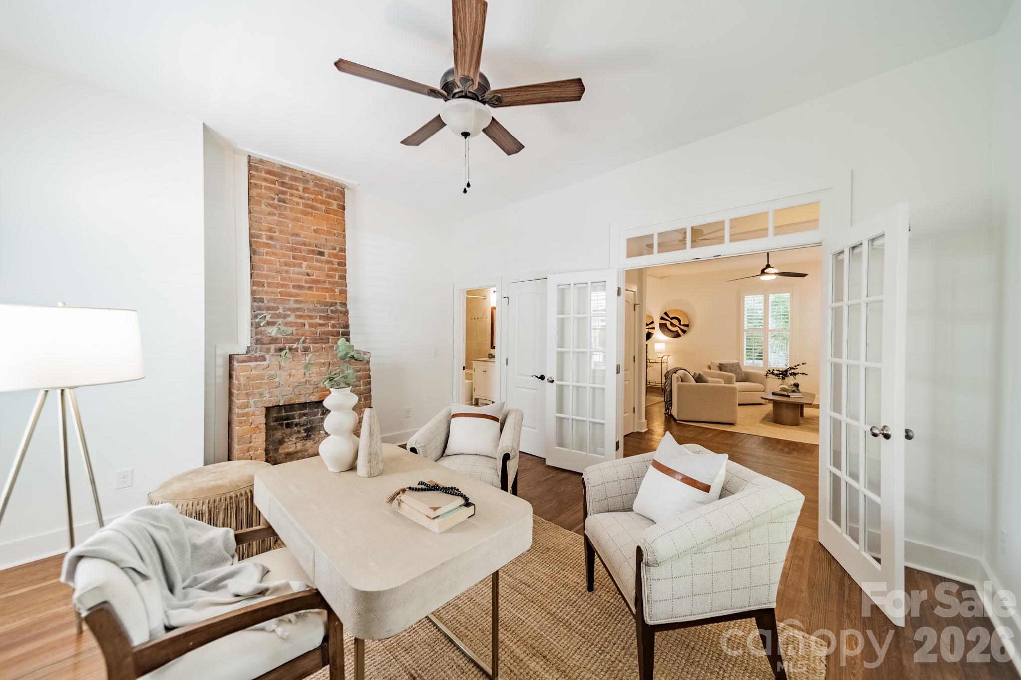 219 W Park Avenue — Charlotte