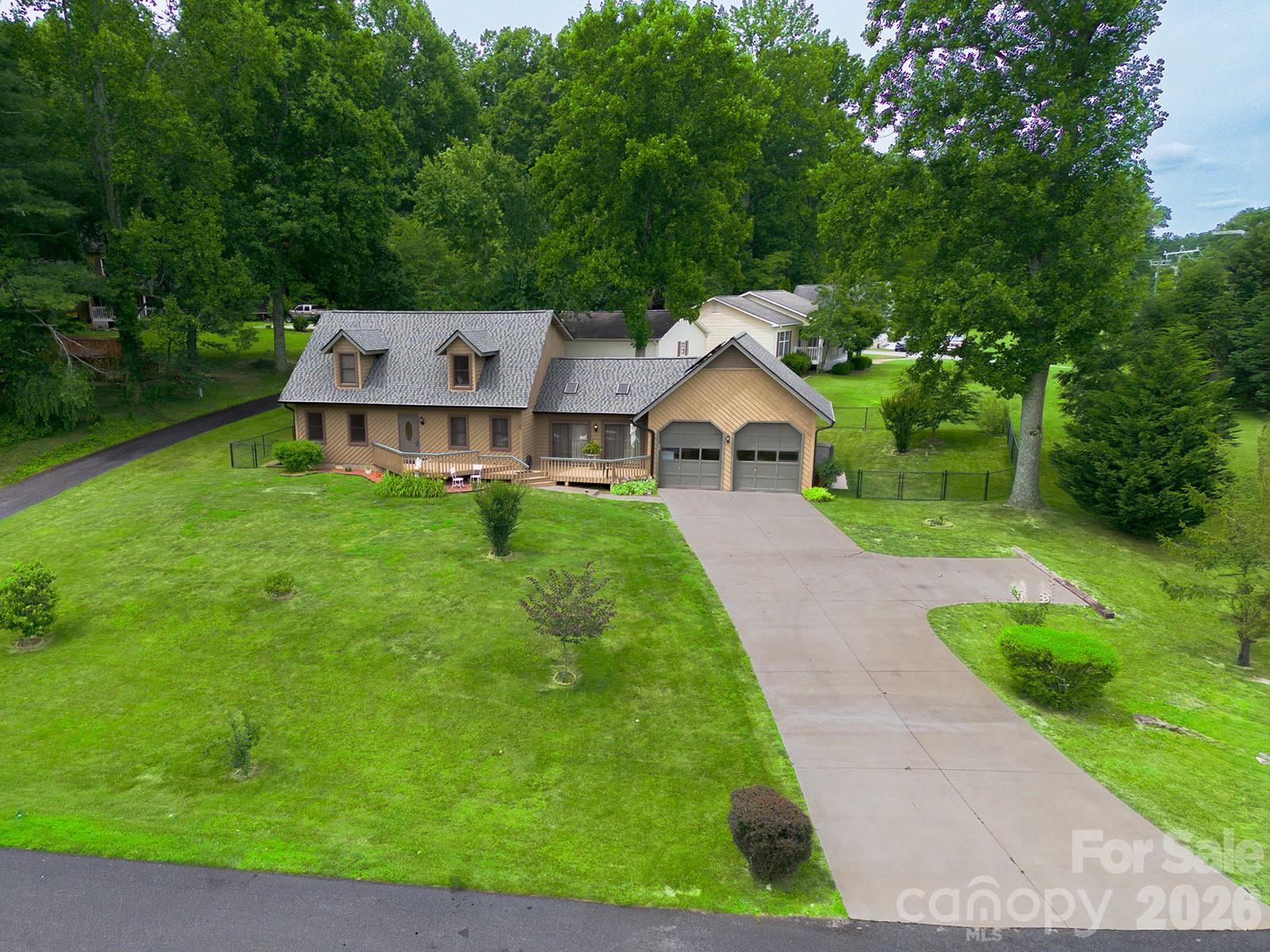 100 Forest Park Drive — Hendersonville
