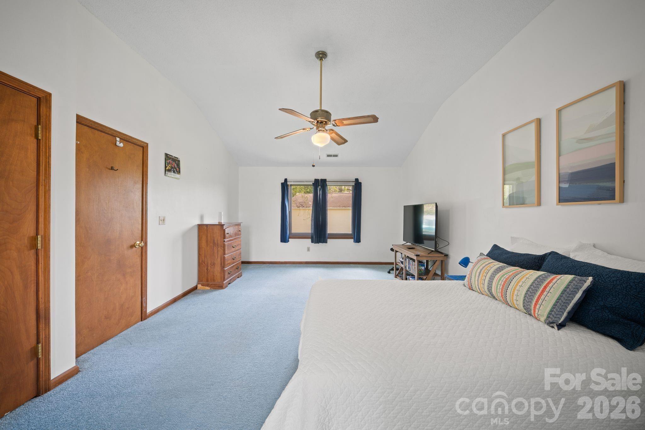 100 Forest Park Drive — Hendersonville