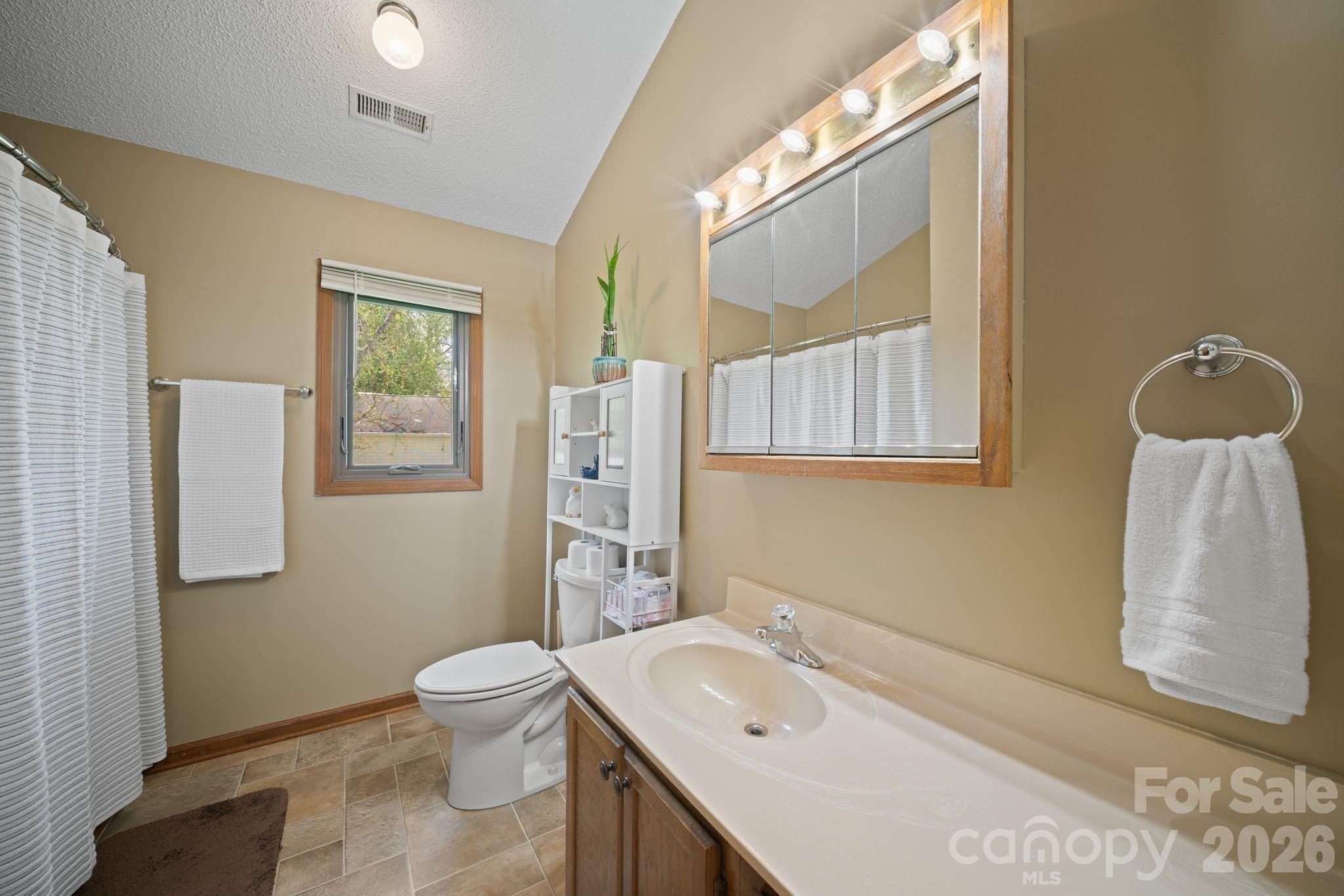 100 Forest Park Drive — Hendersonville