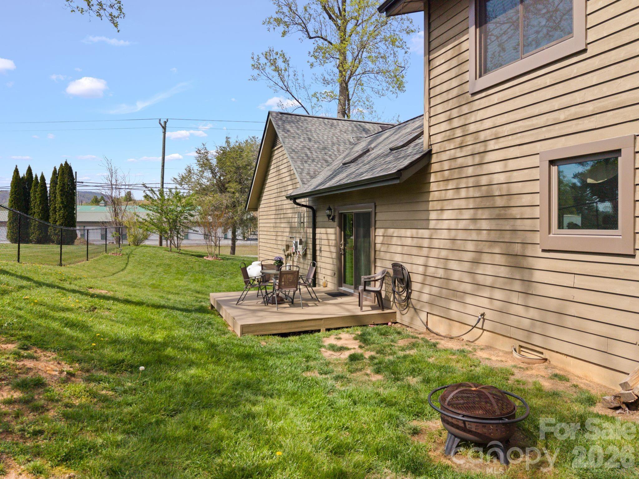 100 Forest Park Drive — Hendersonville