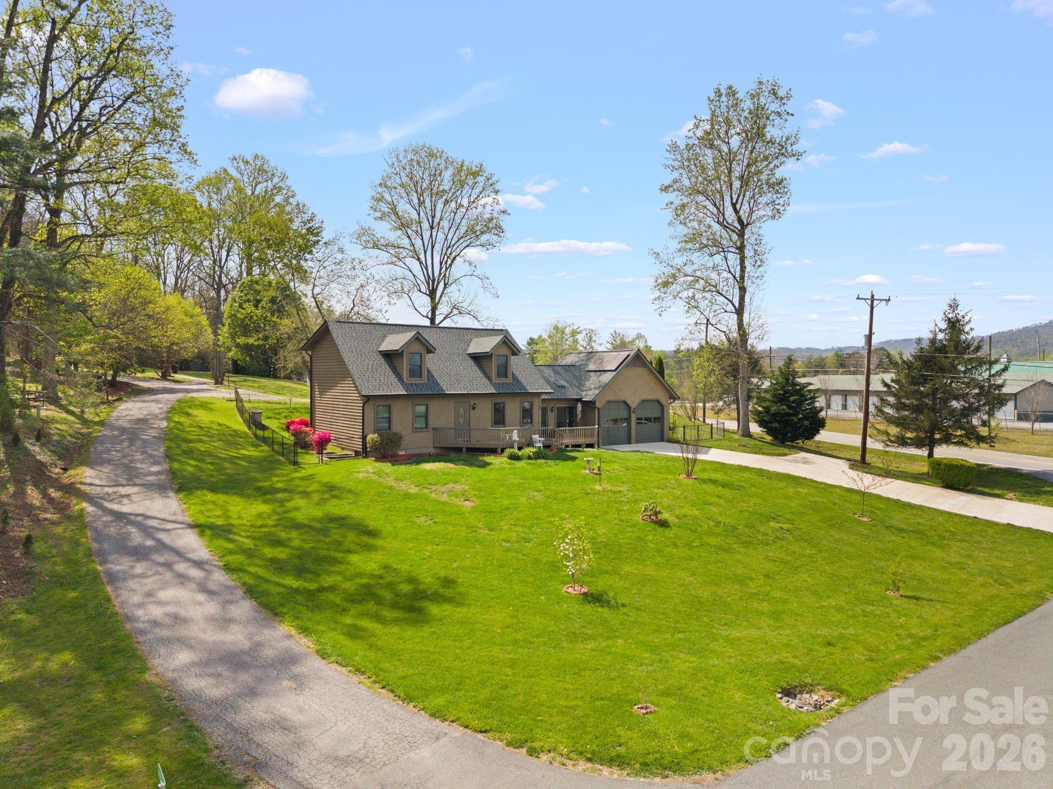 100 Forest Park Drive — Hendersonville