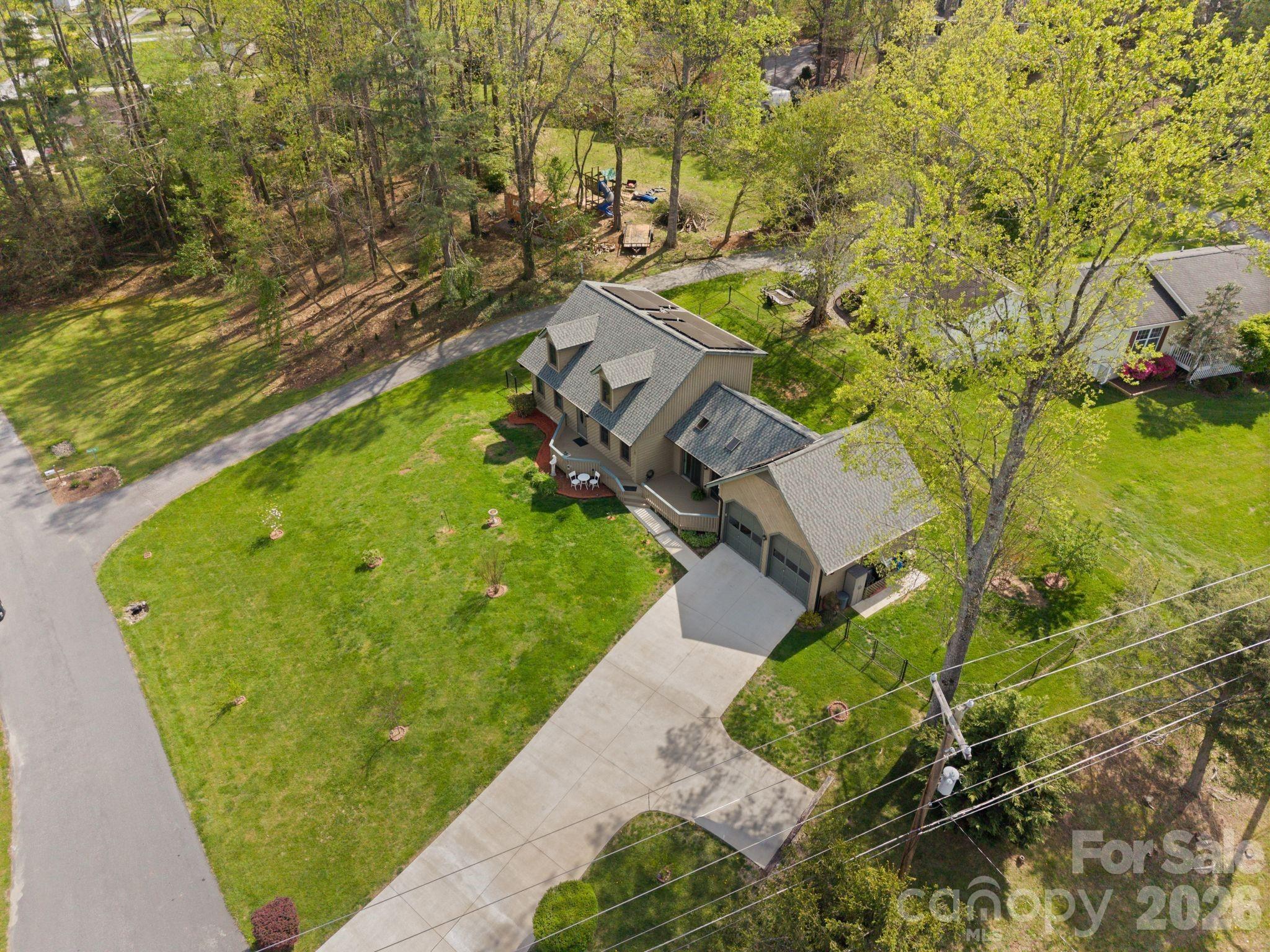 100 Forest Park Drive — Hendersonville