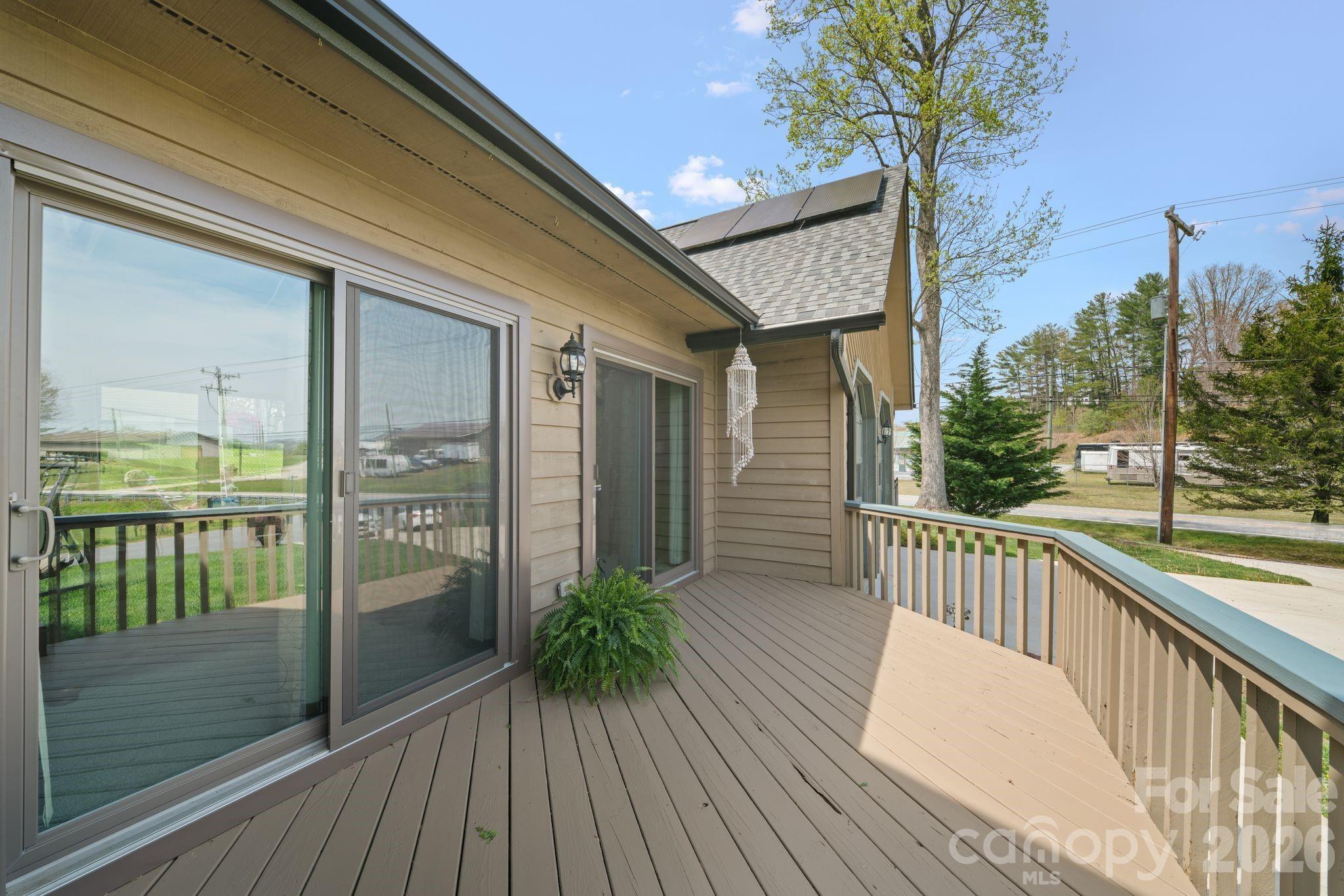 100 Forest Park Drive — Hendersonville