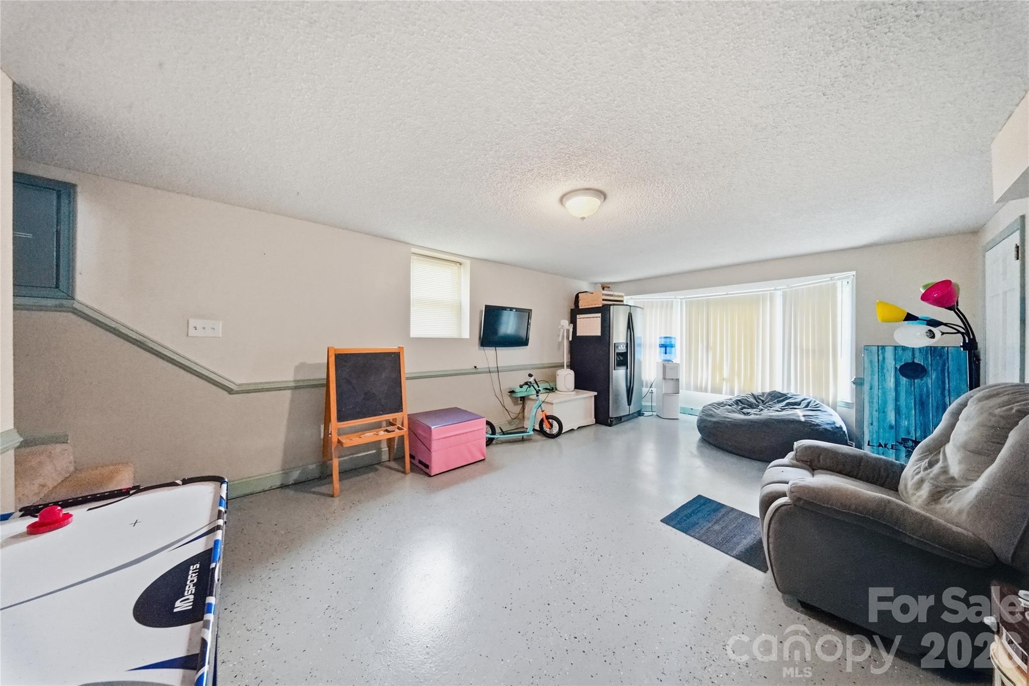 4473 Daniels Street — Maiden