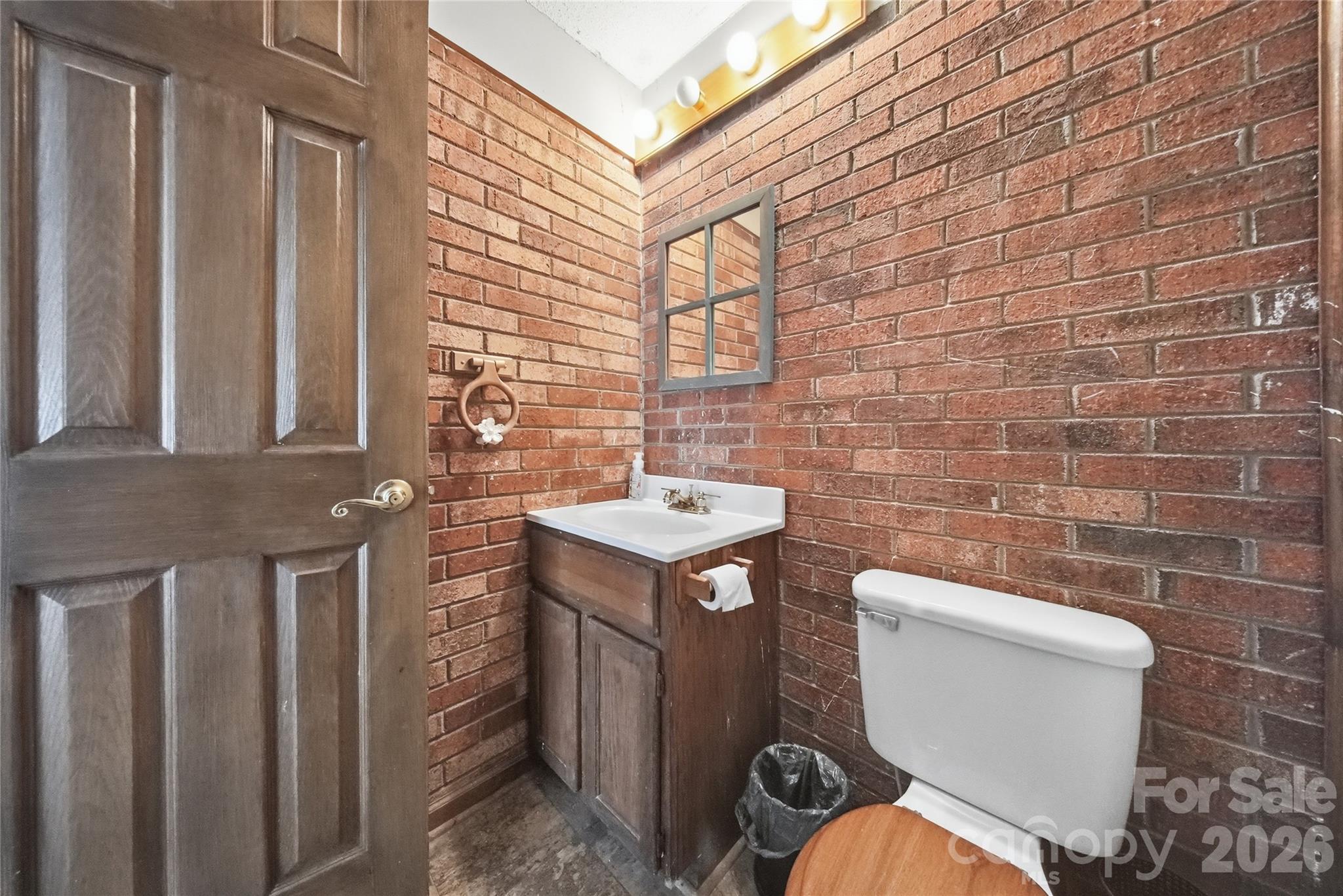 4473 Daniels Street — Maiden
