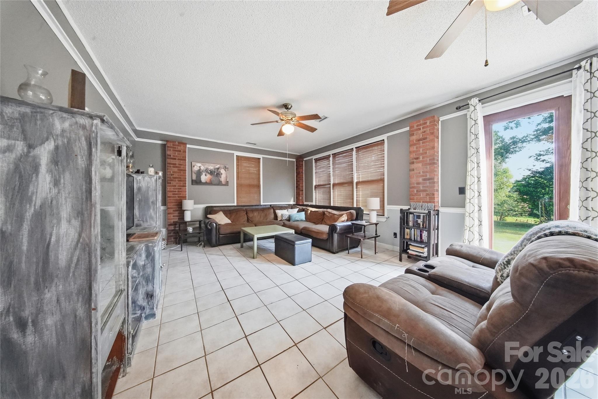 4473 Daniels Street — Maiden