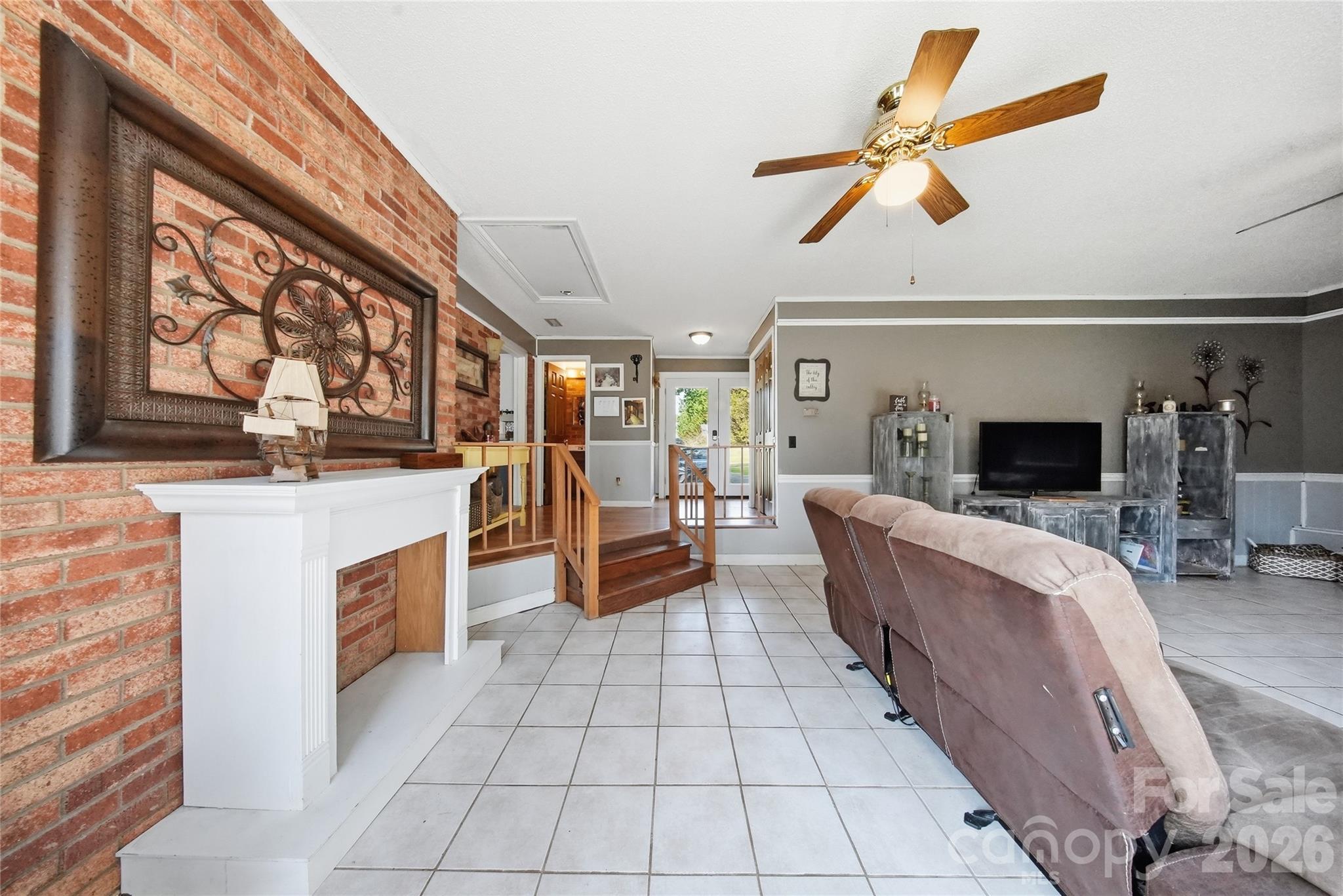 4473 Daniels Street — Maiden