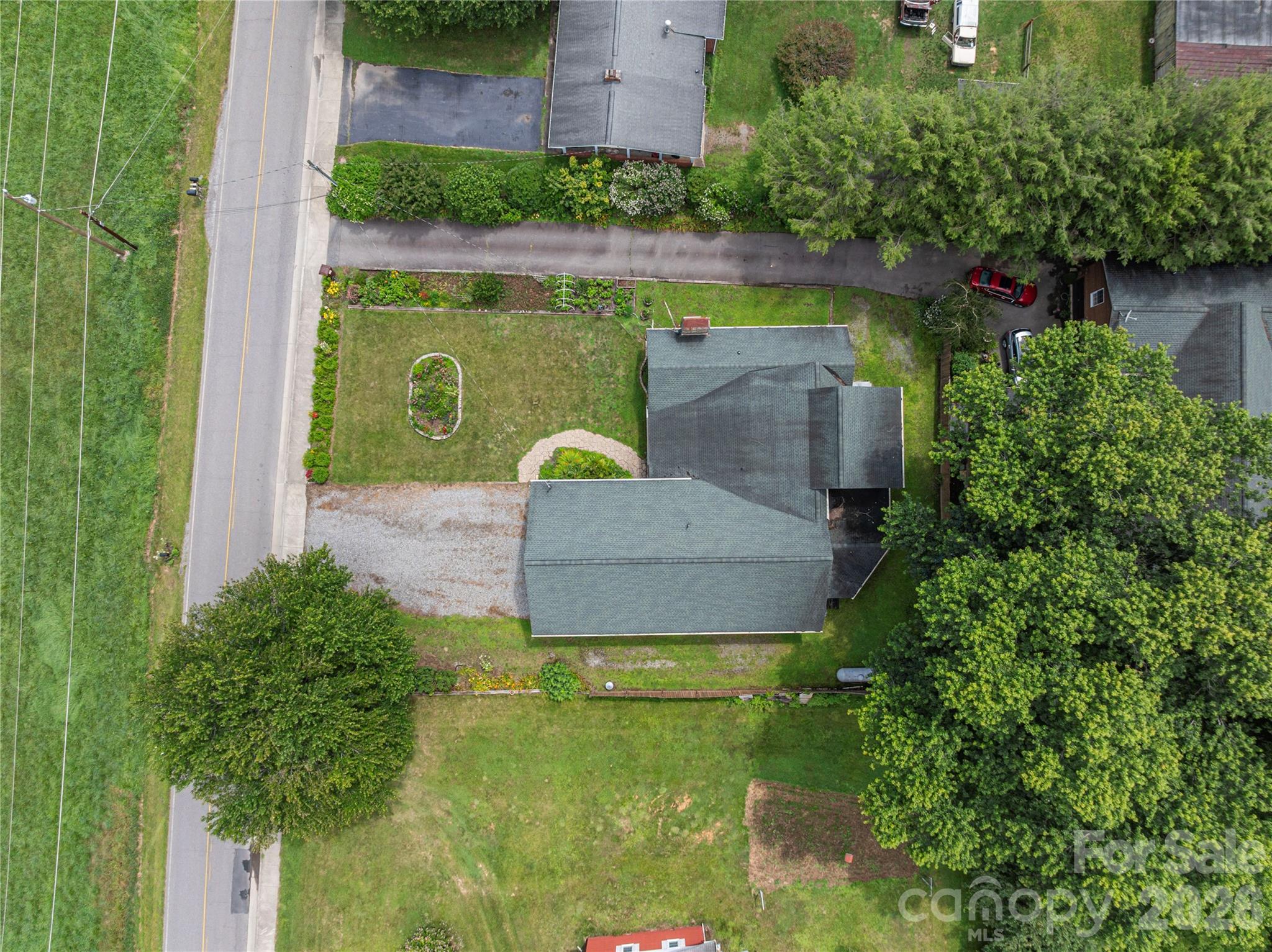 1075 Moody Farm Road — Maggie Valley