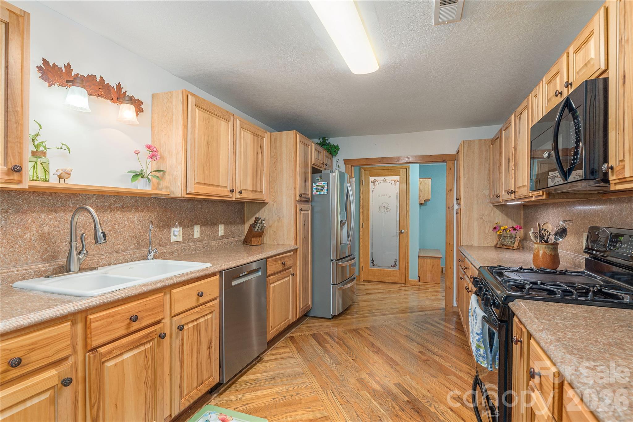 1075 Moody Farm Road — Maggie Valley