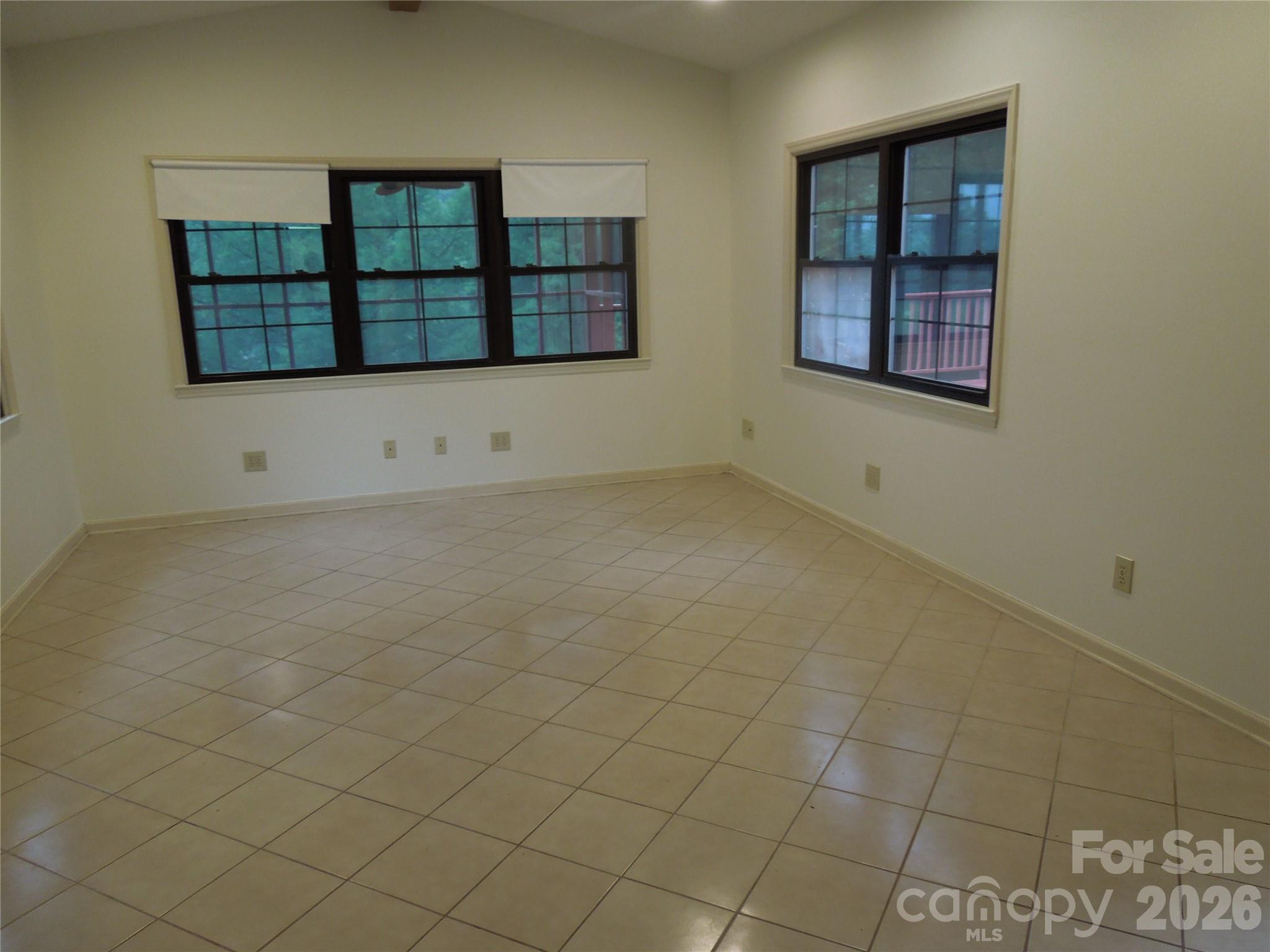 813 Robinson Clemmer Road — Dallas
