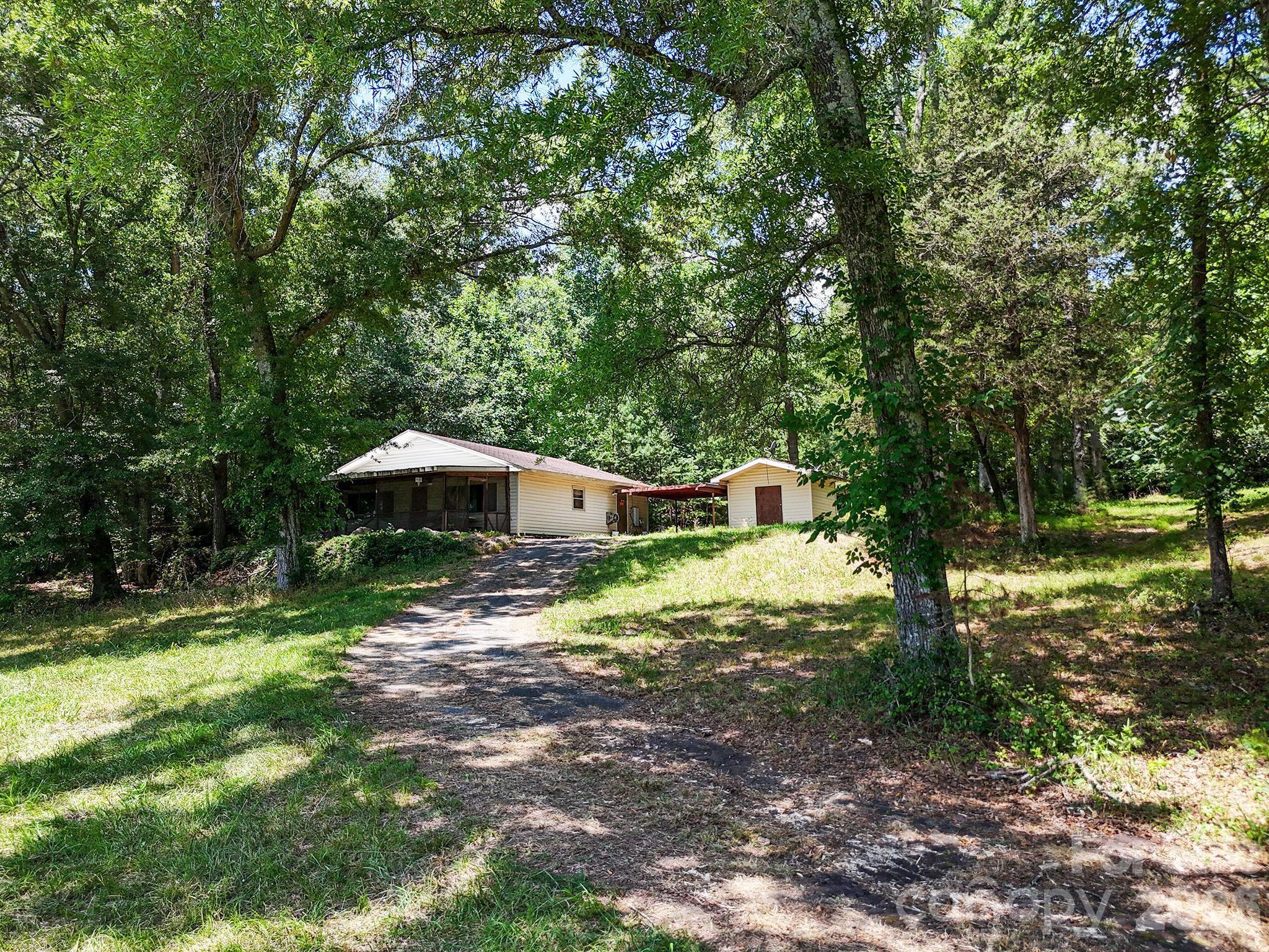 813 Robinson Clemmer Road — Dallas