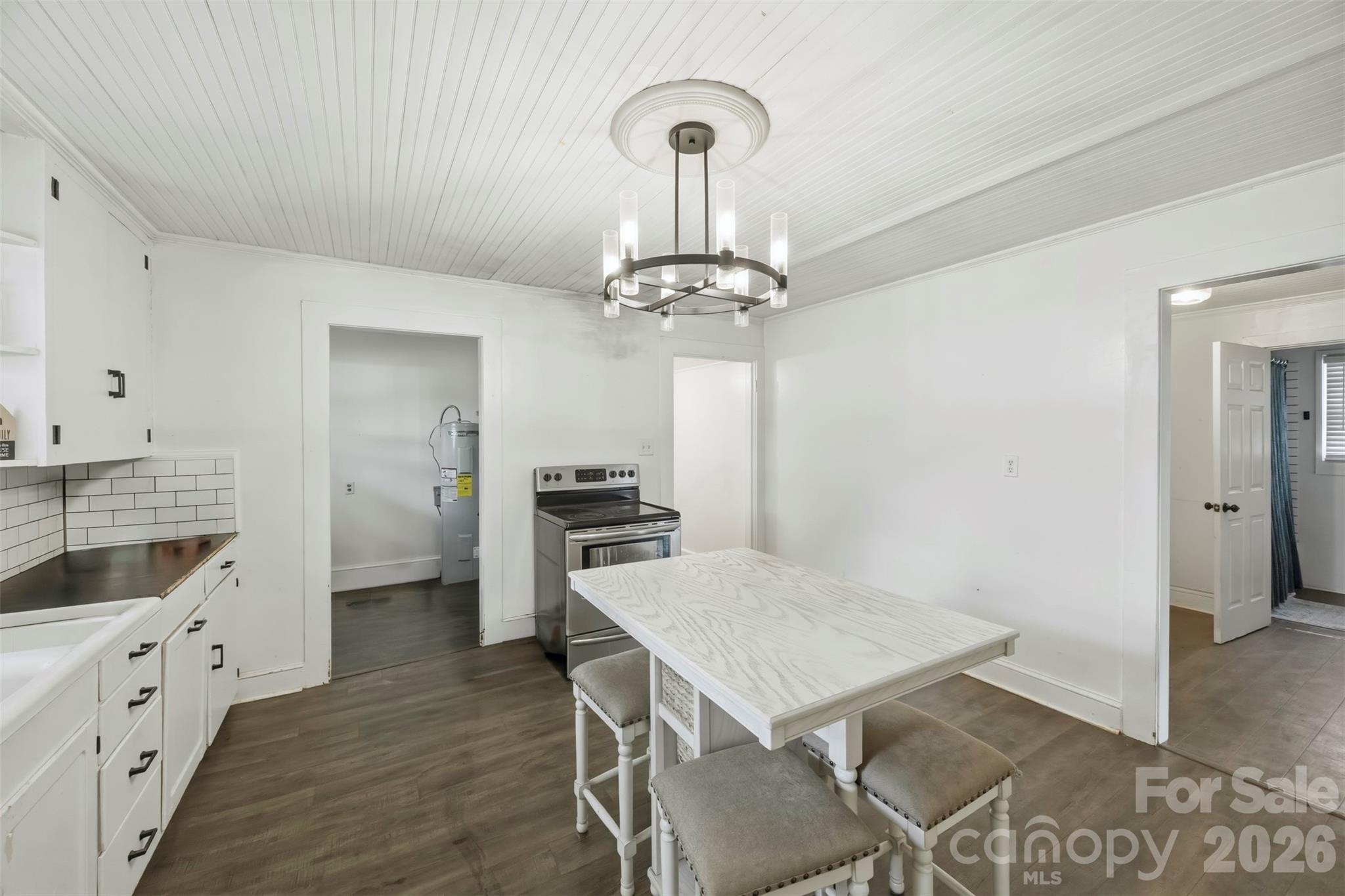 625 Brown Road — China Grove