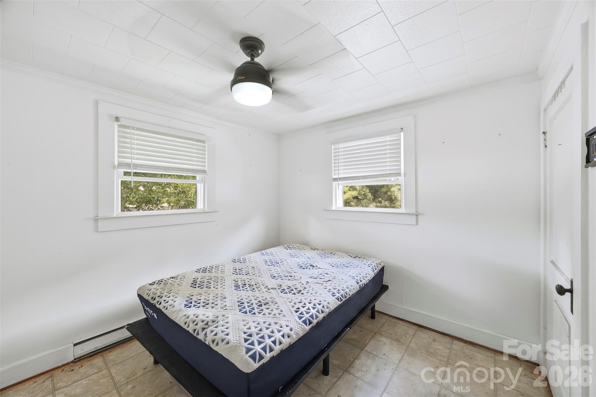 625 Brown Road — China Grove
