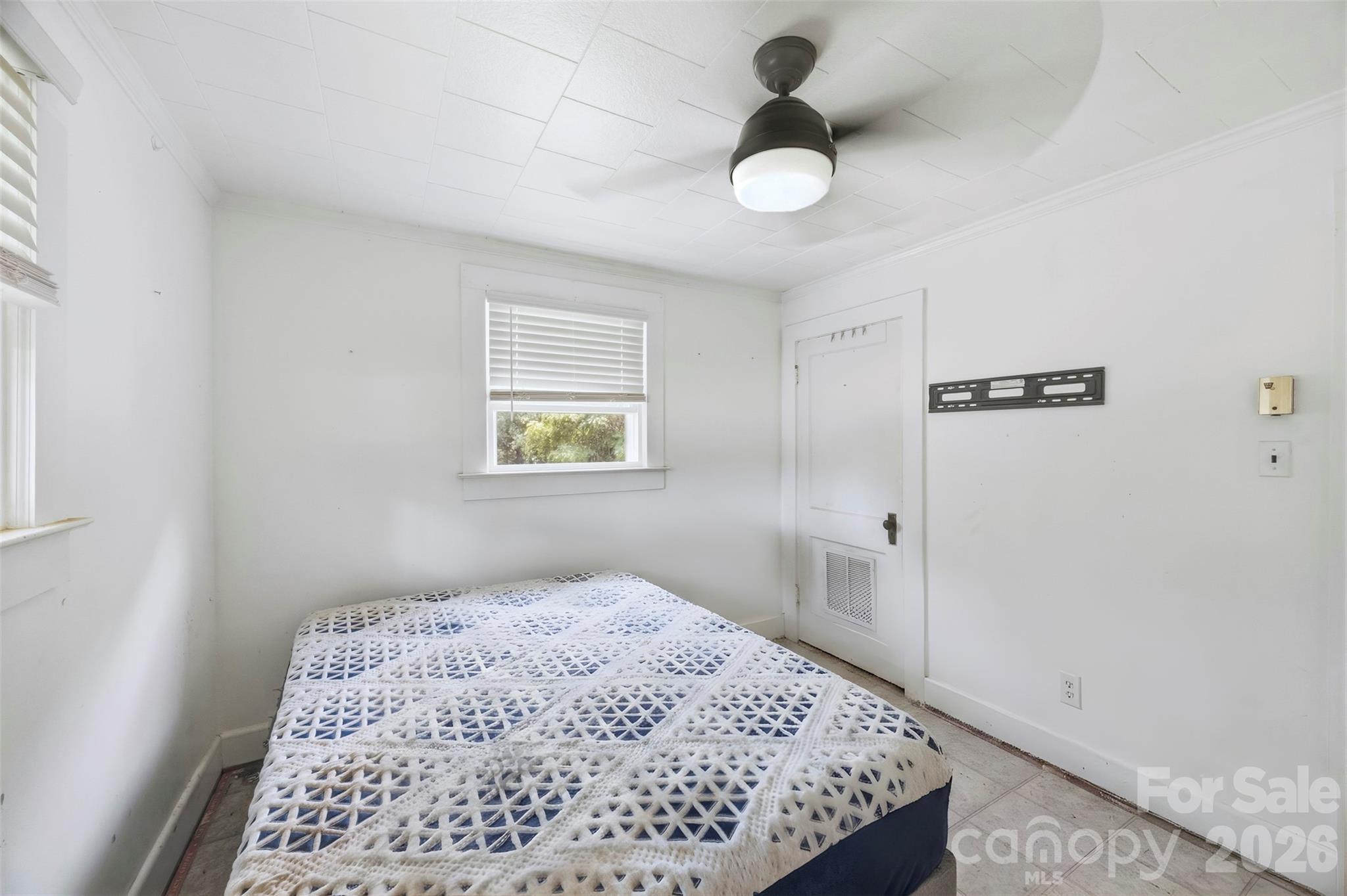 625 Brown Road — China Grove