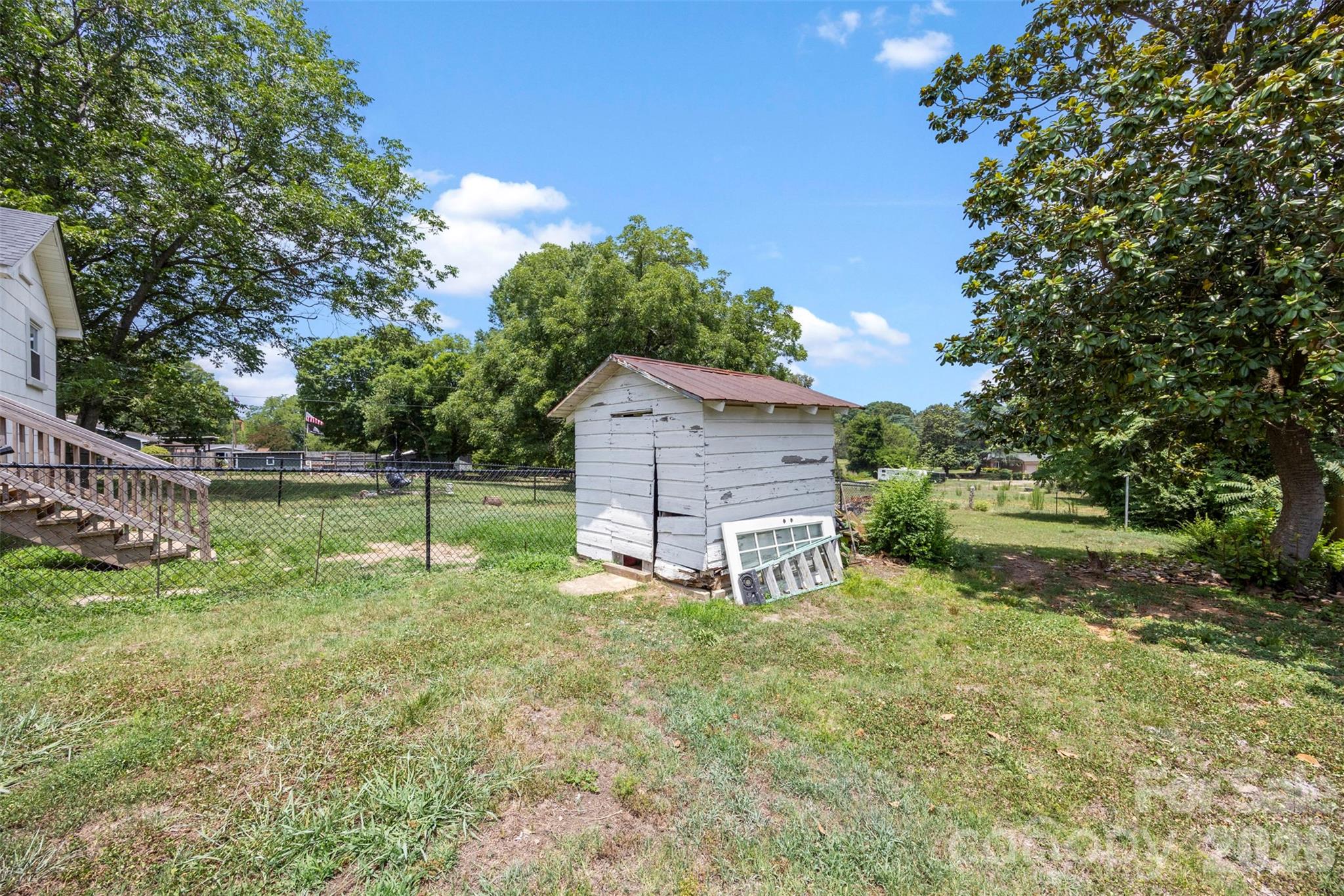 625 Brown Road — China Grove