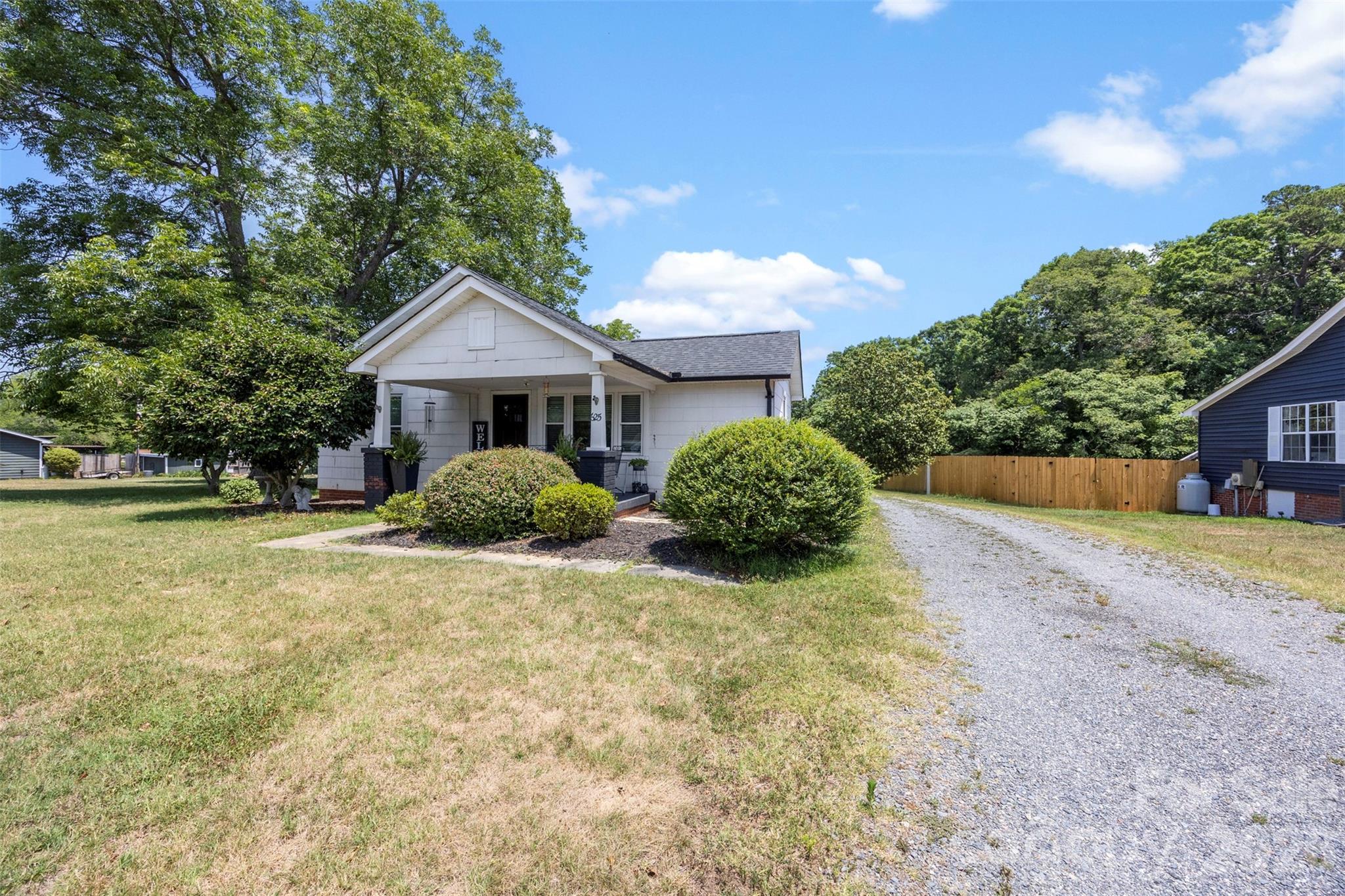 625 Brown Road — China Grove