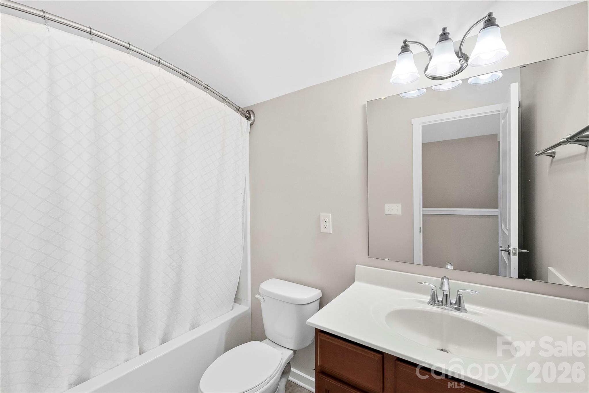 2238 Bluebell Way — Tega Cay