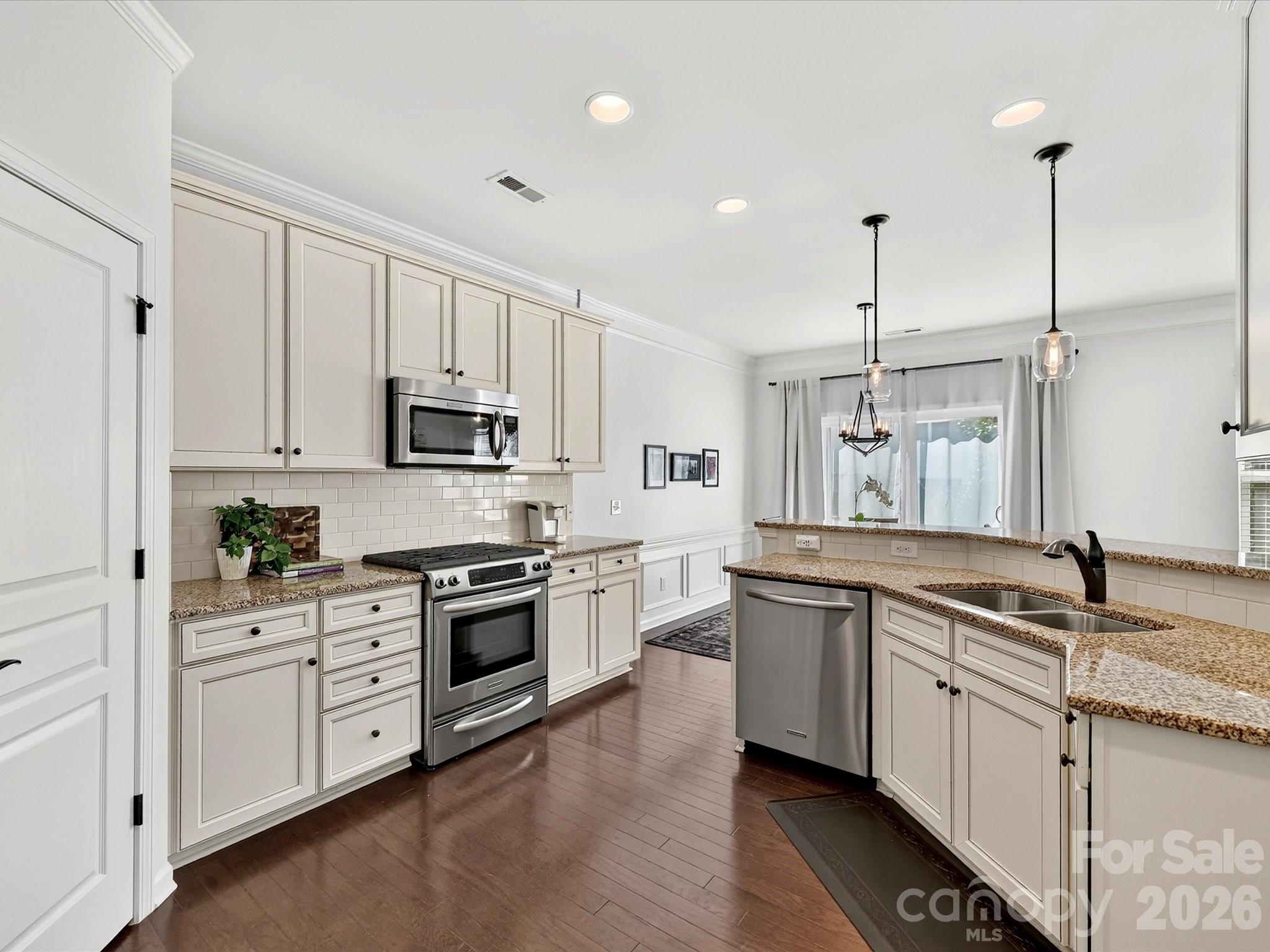 6017 Carrollton Lane — Charlotte