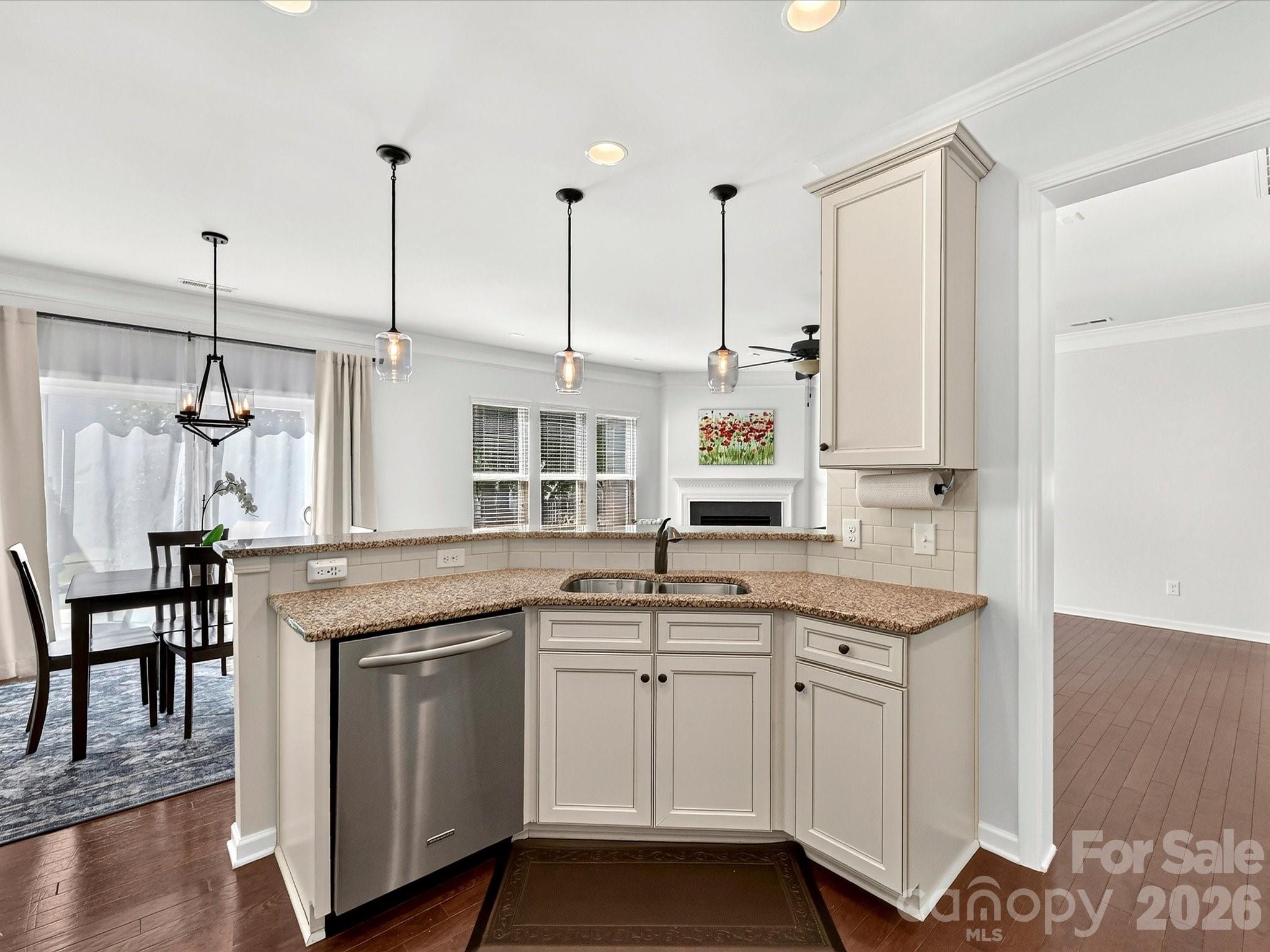 6017 Carrollton Lane — Charlotte