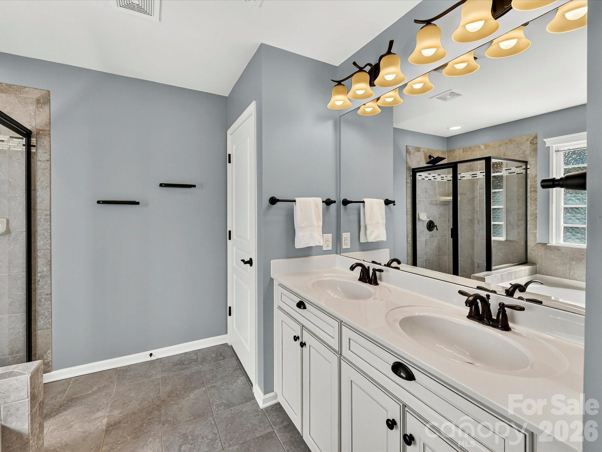 6017 Carrollton Lane — Charlotte