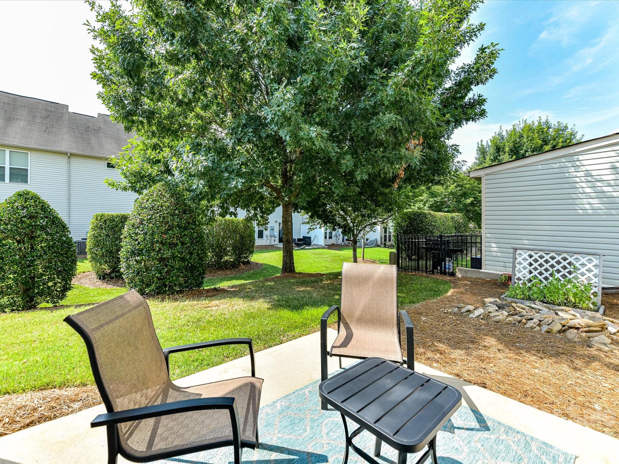 6017 Carrollton Lane — Charlotte