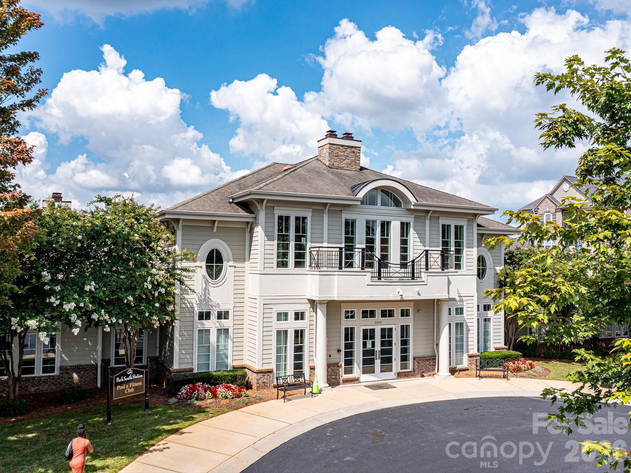 6017 Carrollton Lane — Charlotte