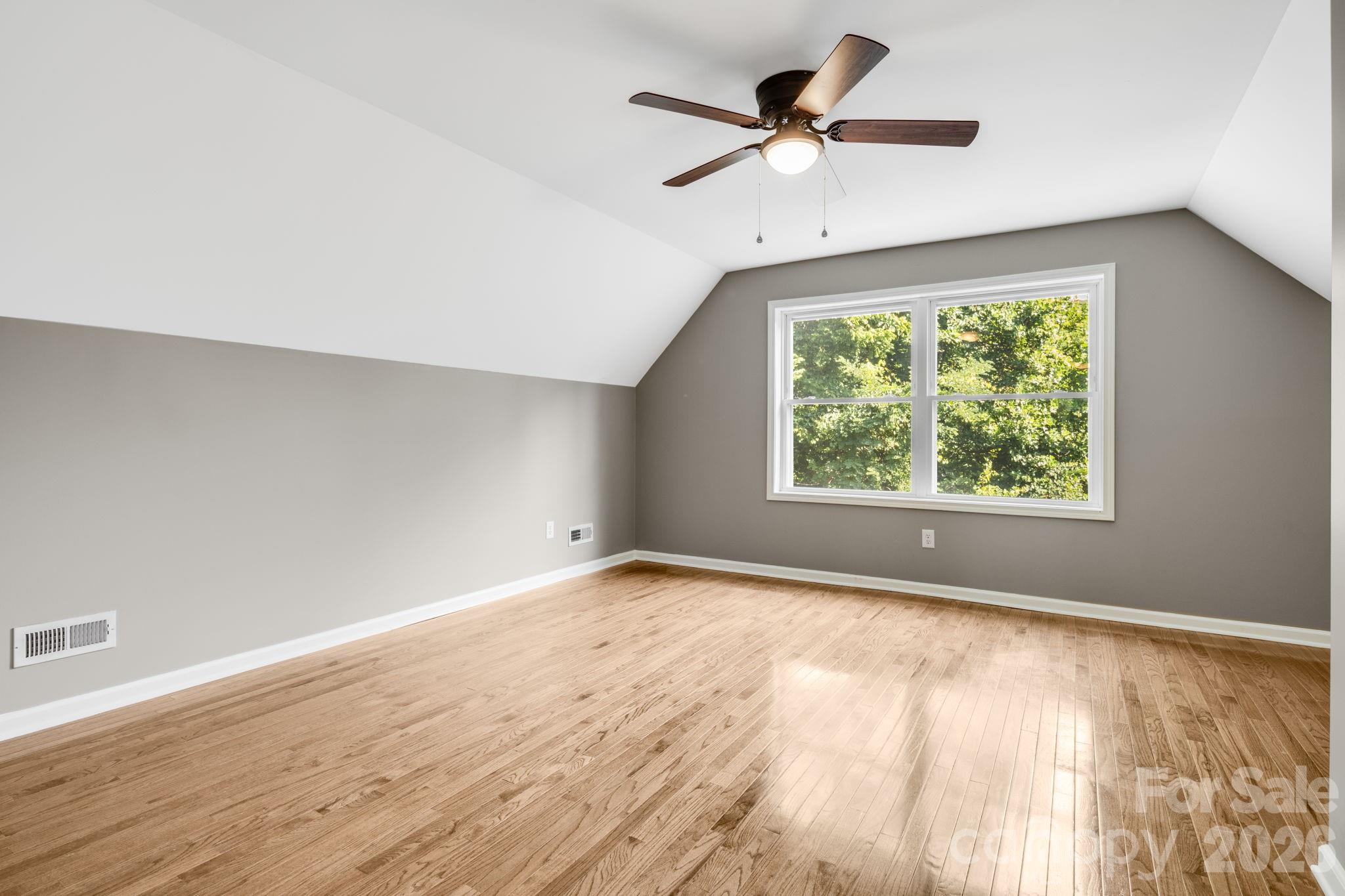 88 Mayflower Court — Waynesville