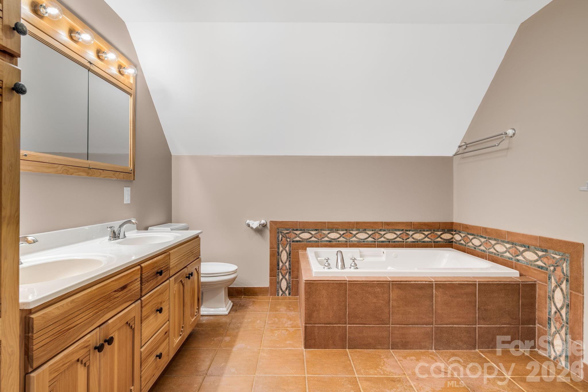 88 Mayflower Court — Waynesville