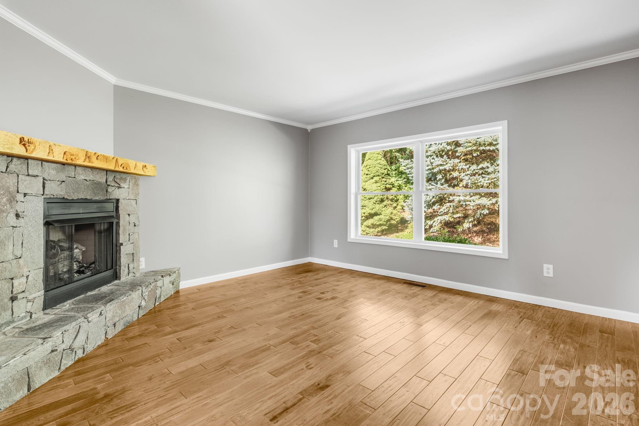 88 Mayflower Court — Waynesville