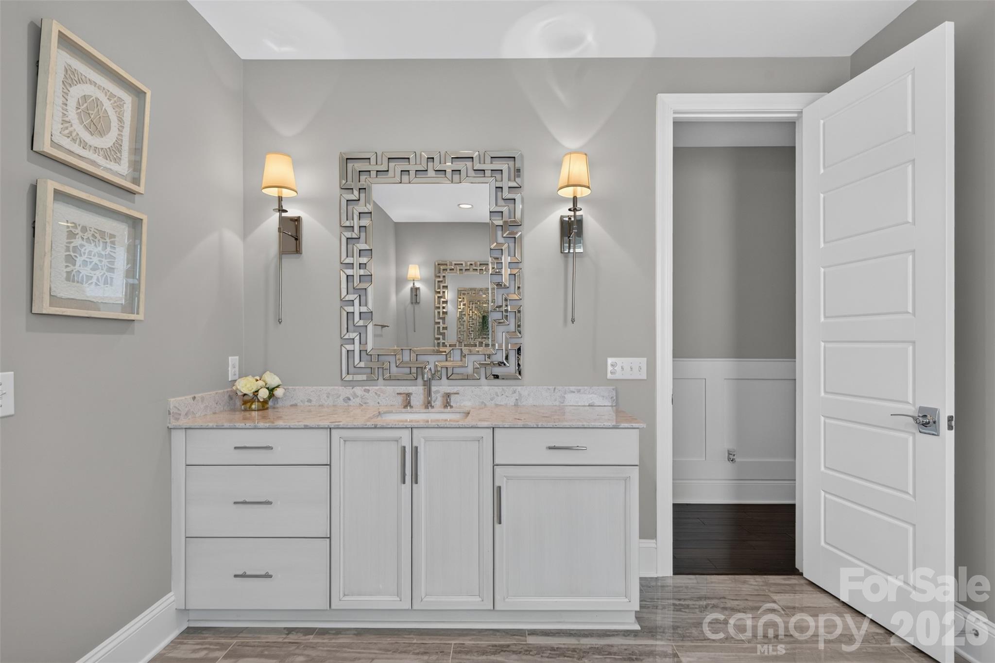 9815 Avenal Lane — Charlotte