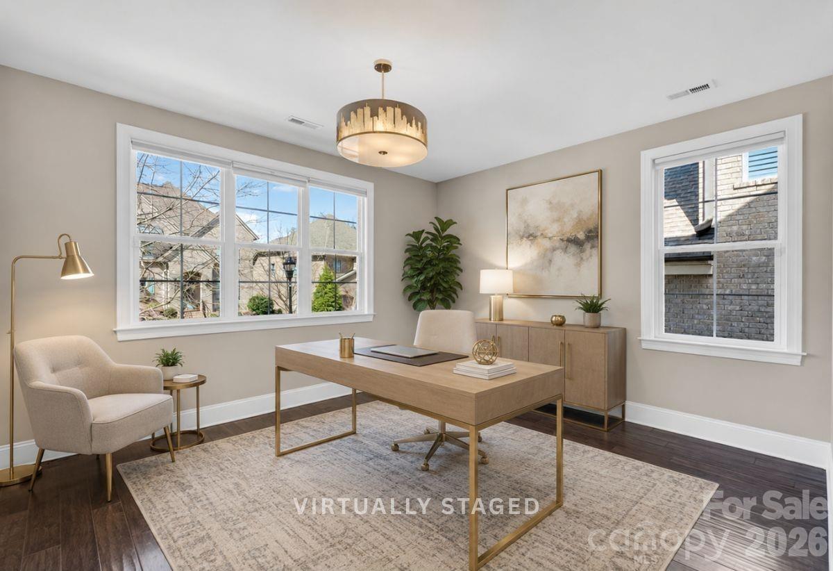 9815 Avenal Lane — Charlotte