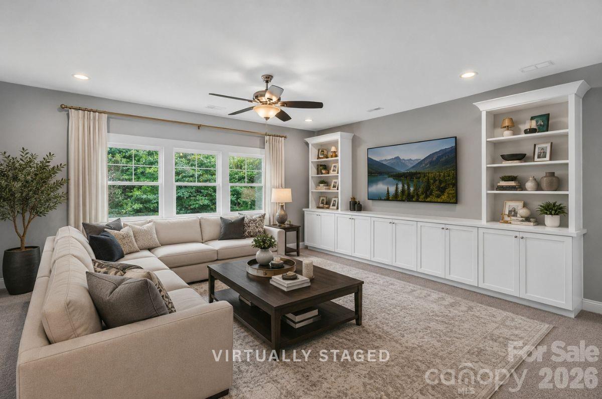 9815 Avenal Lane — Charlotte