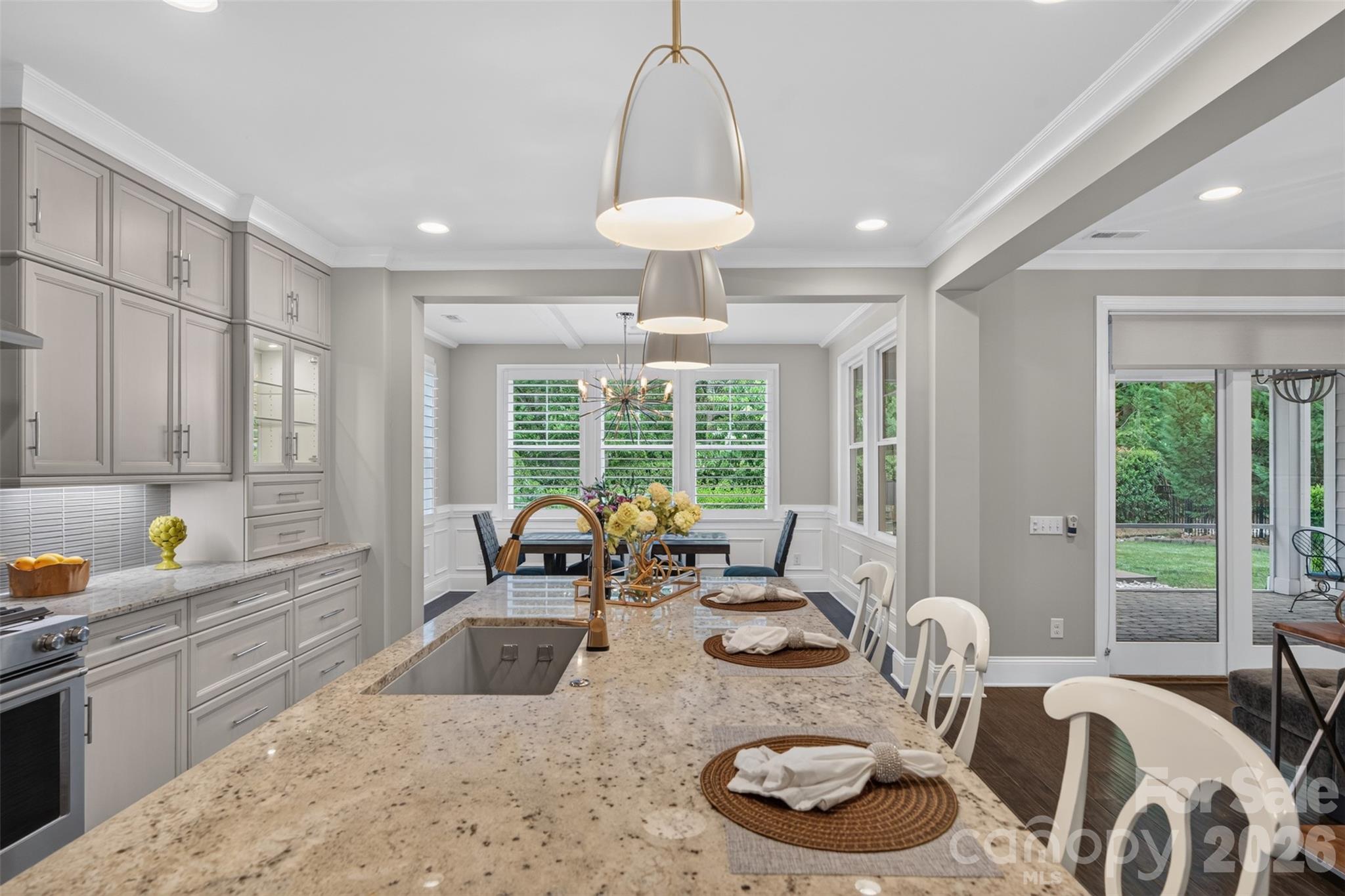 9815 Avenal Lane — Charlotte