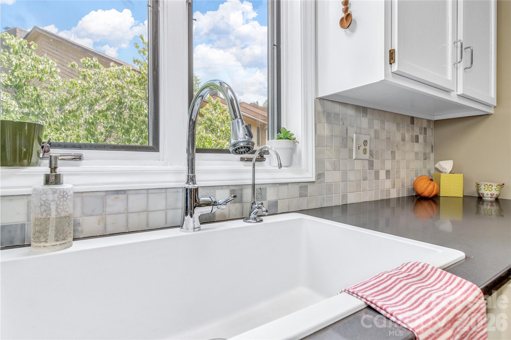117 Pebble Creek Drive — Asheville