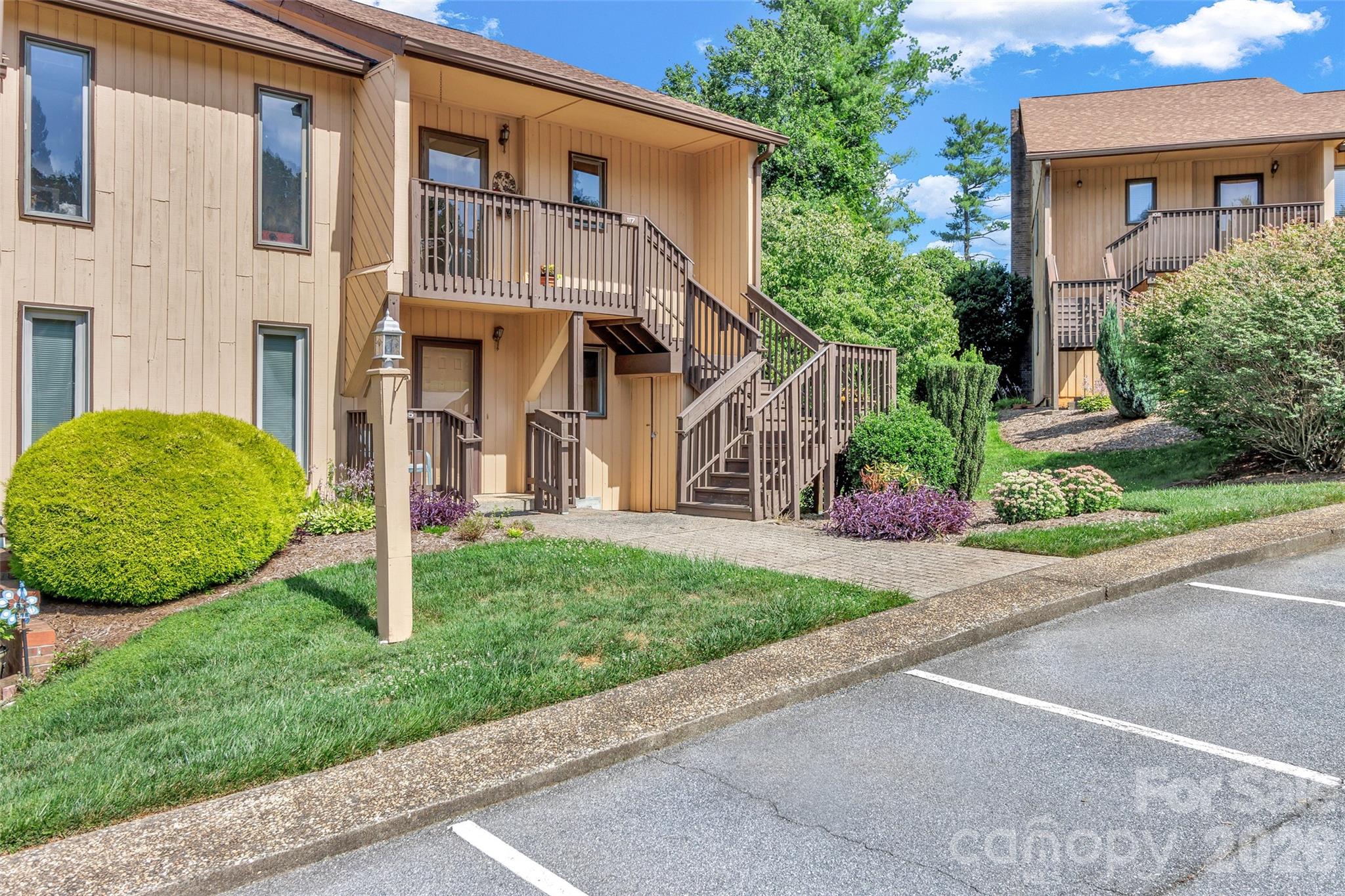 117 Pebble Creek Drive — Asheville