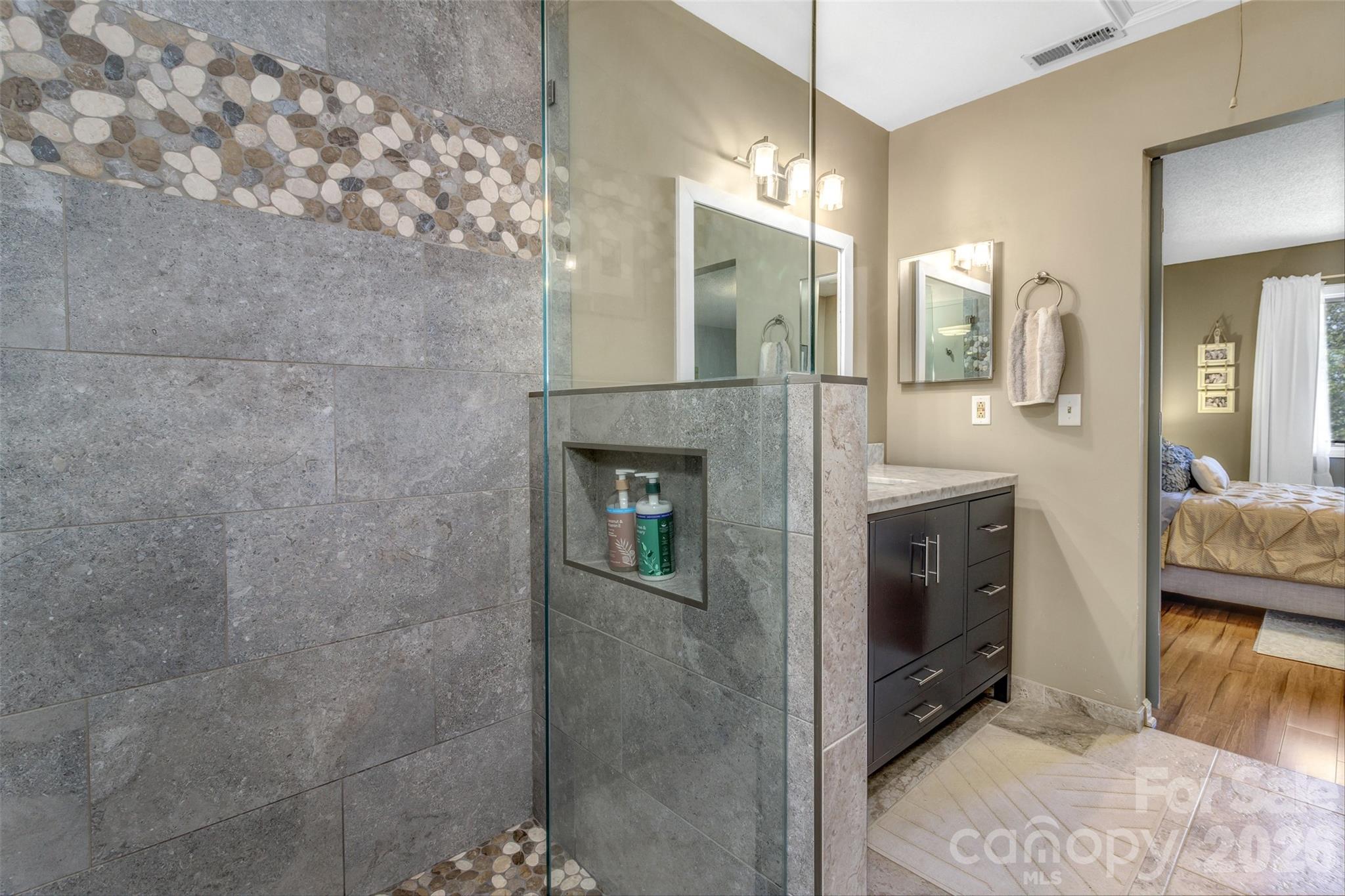 117 Pebble Creek Drive — Asheville