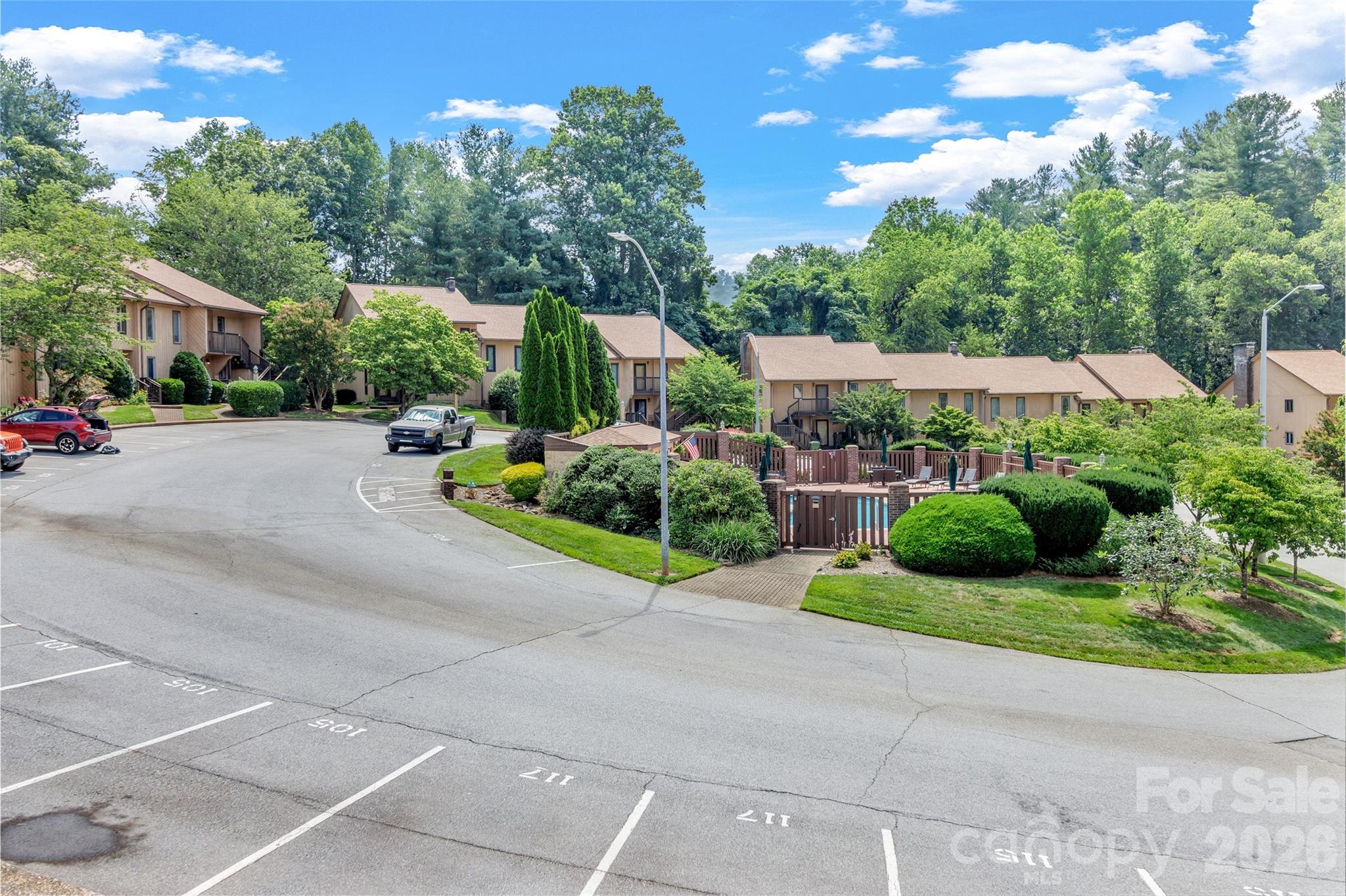 117 Pebble Creek Drive — Asheville