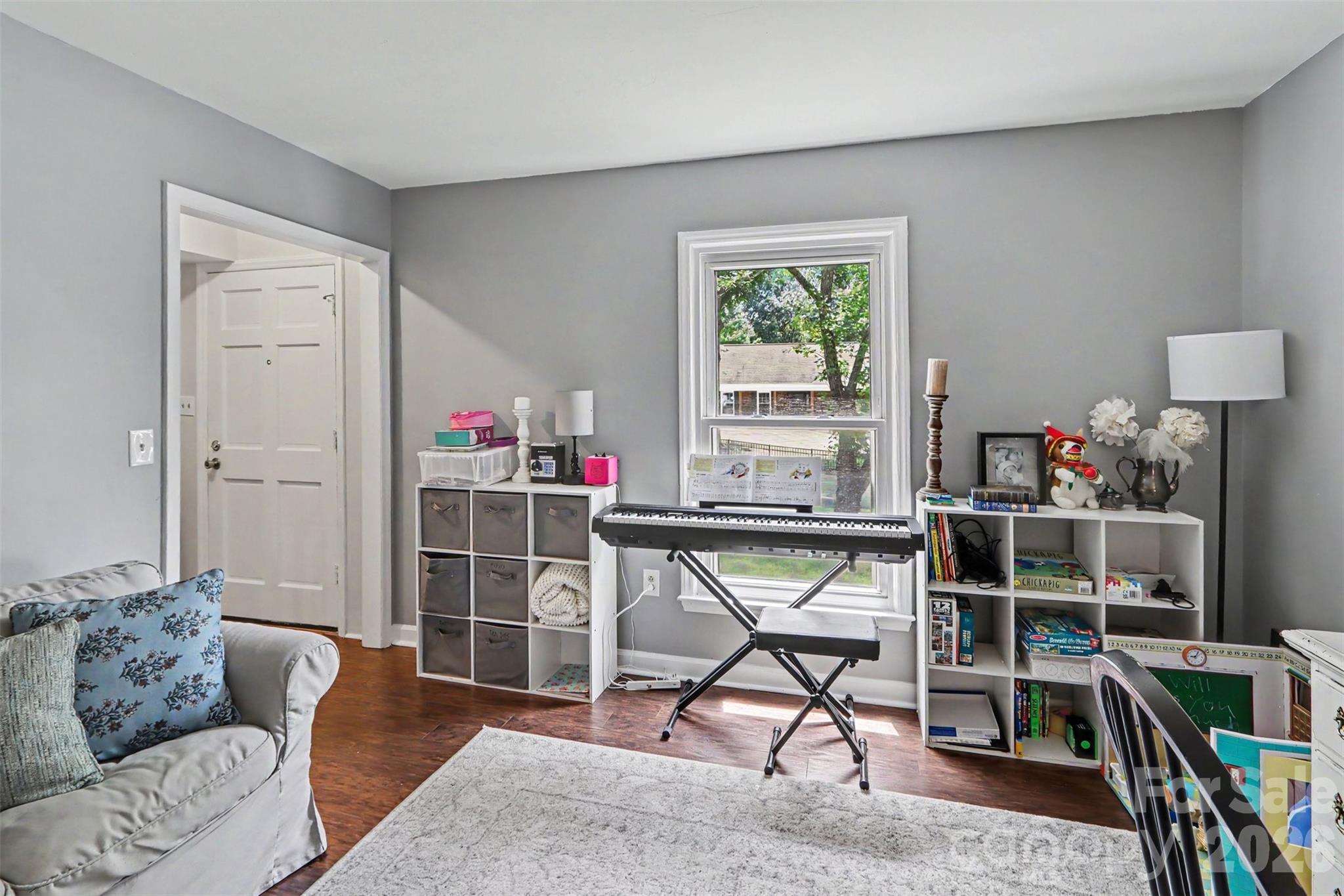 320 Sunnywood Lane — Charlotte