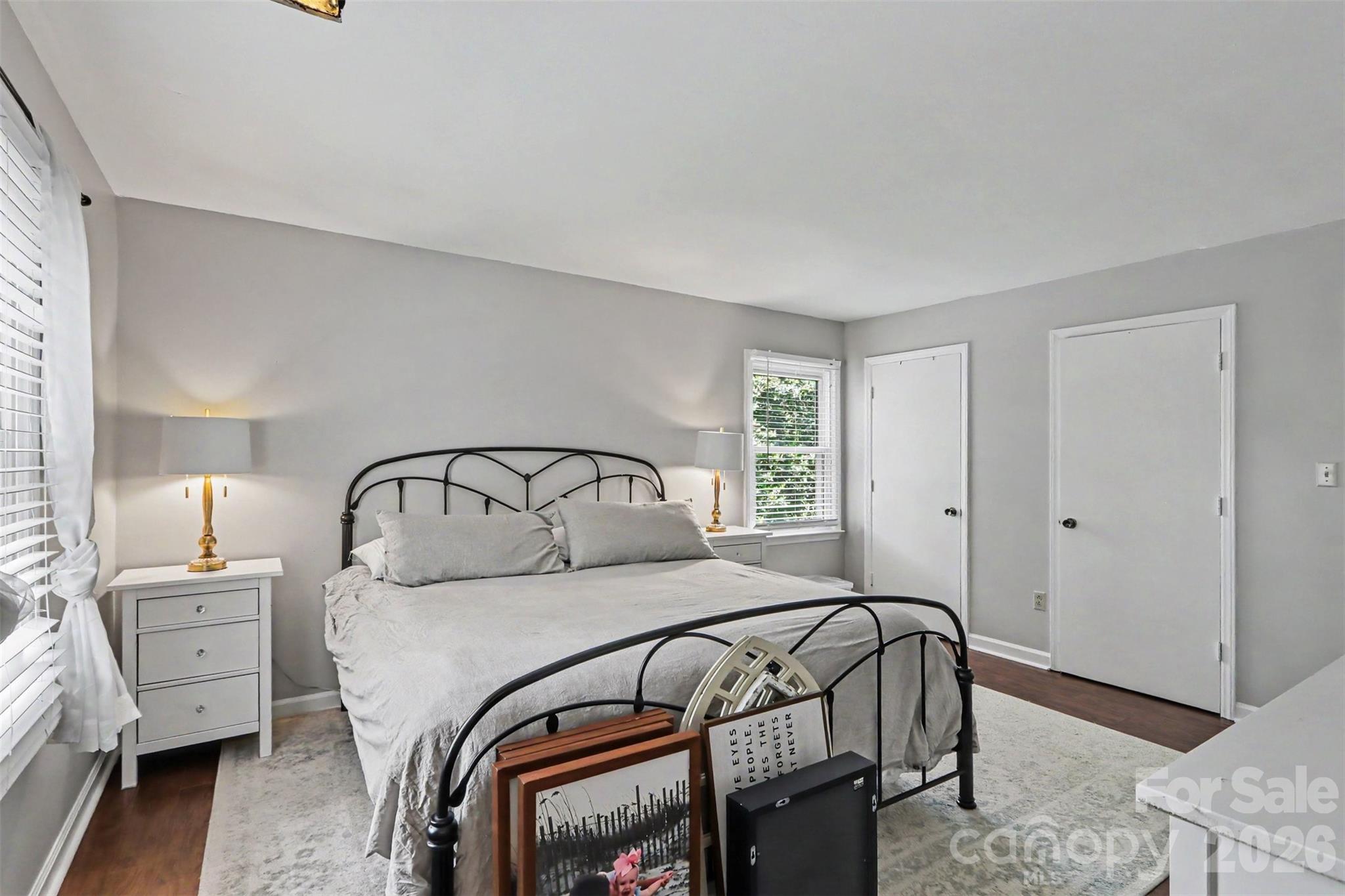 320 Sunnywood Lane — Charlotte